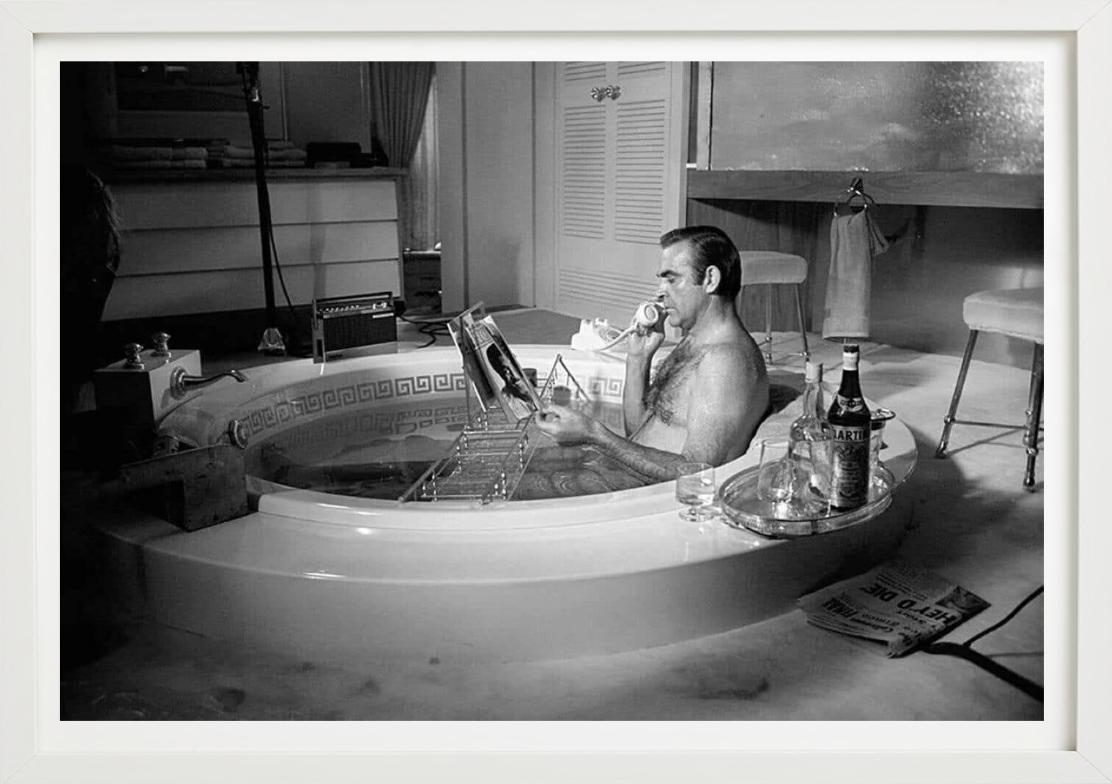 Sean Connery taking a bath, Diamonds are forever, Fine Art Photography, 1971 For Sale 5