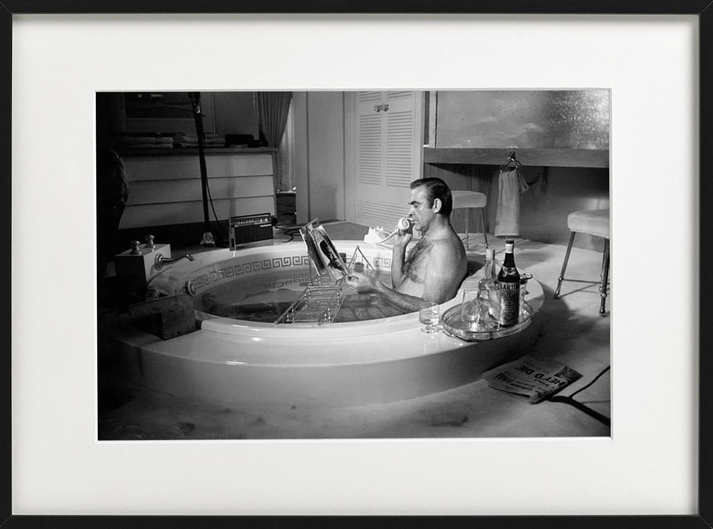Sean Connery taking a bath, Diamonds are forever, Fine Art Photography, 1971 For Sale 6