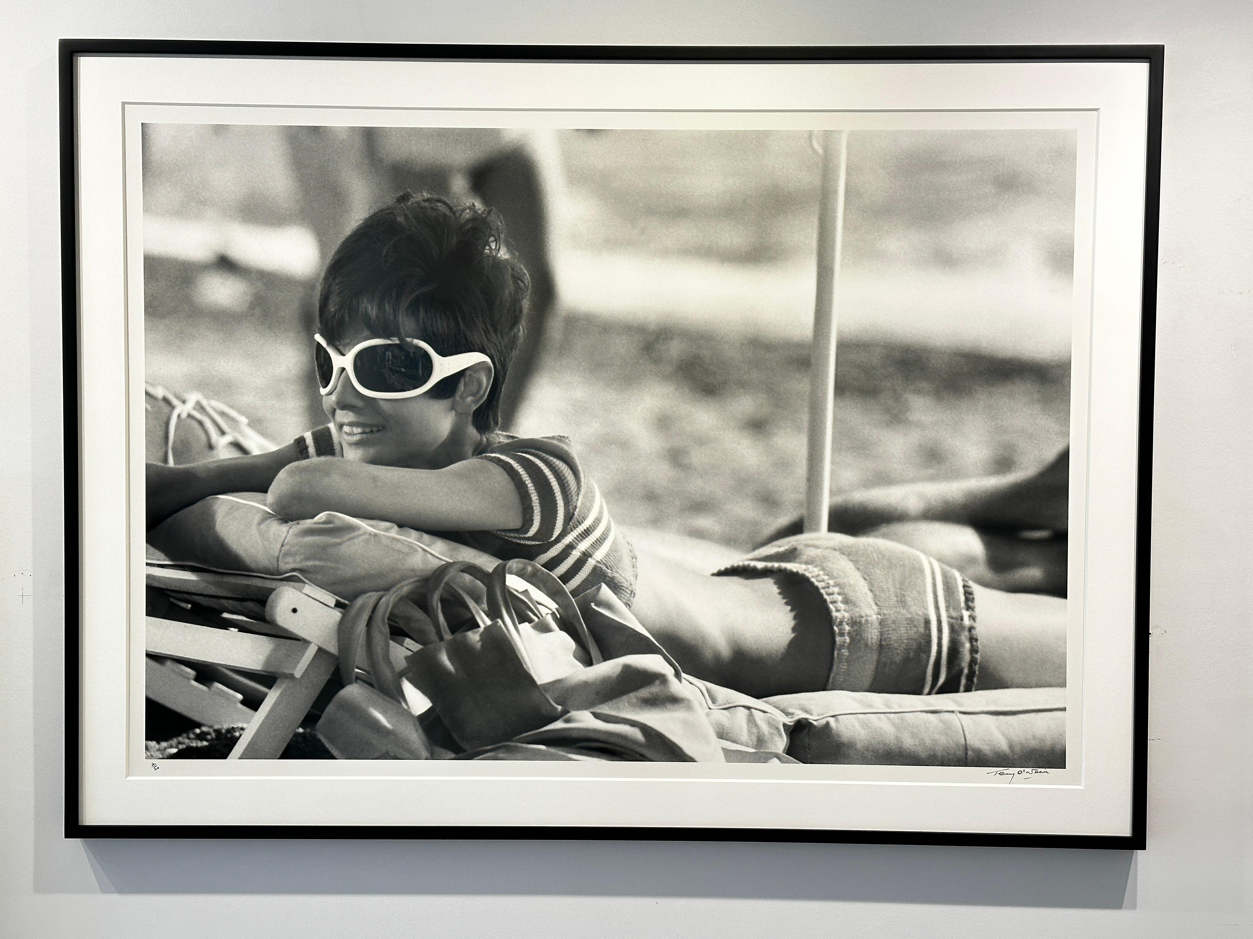 Terry O'Neill Audrey Hepburn St Tropez, Photography 1967 Lifetime Print For Sale 3
