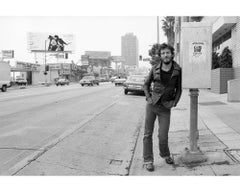 Terry O'Neill Bruce Springsteen auf dem Sunset Strip, Los Angeles, 1975