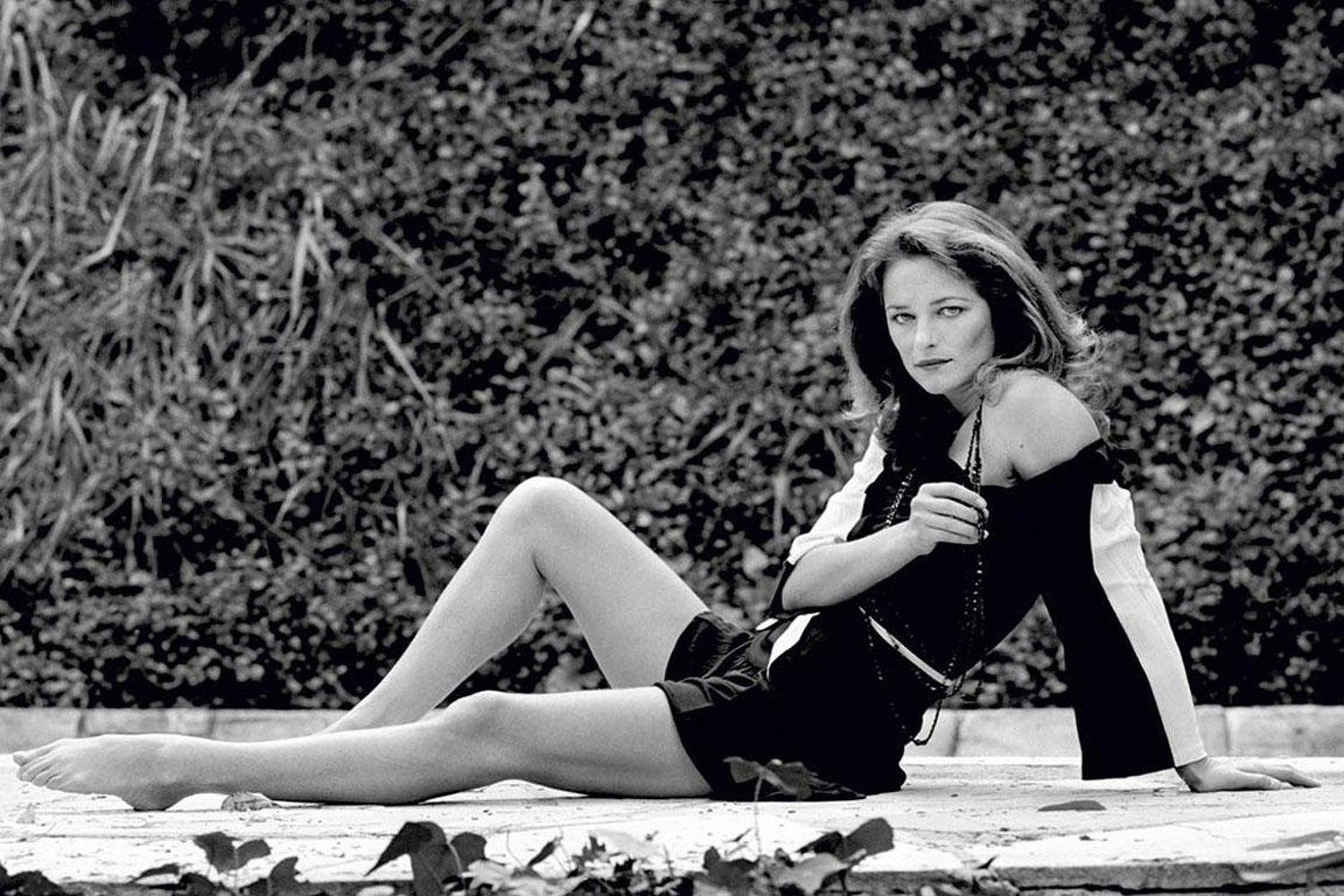 Charlotte Rampling, 1976

Signierte und nummerierte Gelatinesilberdrucke aus dem Nachlass von Terry O'Neill in der Lifetime Edition
20" x 24" - Auflage von 50 + 10 AP
