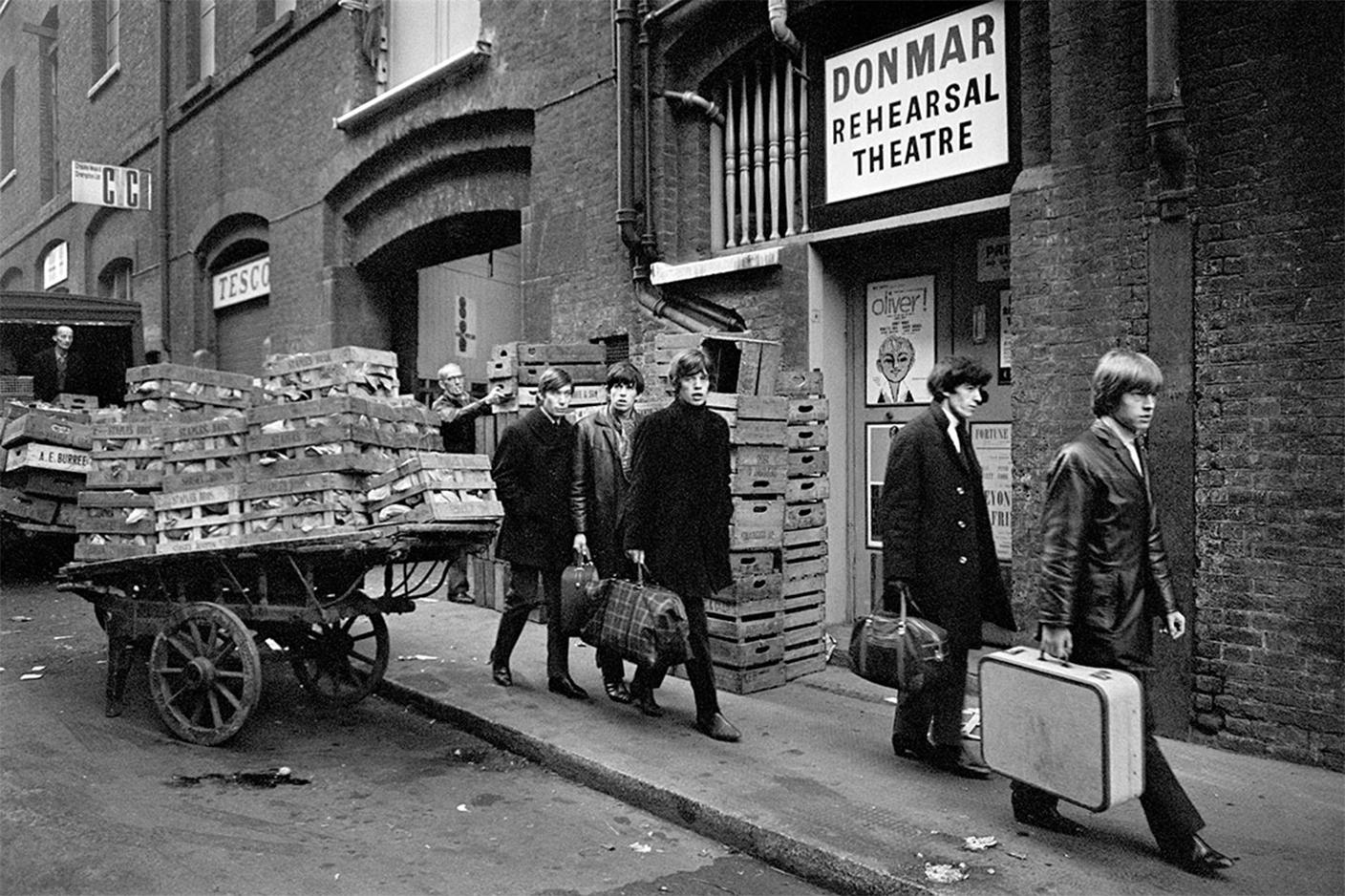 Rare, signed silver gelatin print, an early portrait of the Rolling Stones outside the Donmar rehearsal theatre, London, 1964

12x16" silver gelatin darkroom print, signed and numbered by Terry O'Neill  -  Limited edition number 10/50

Print is in