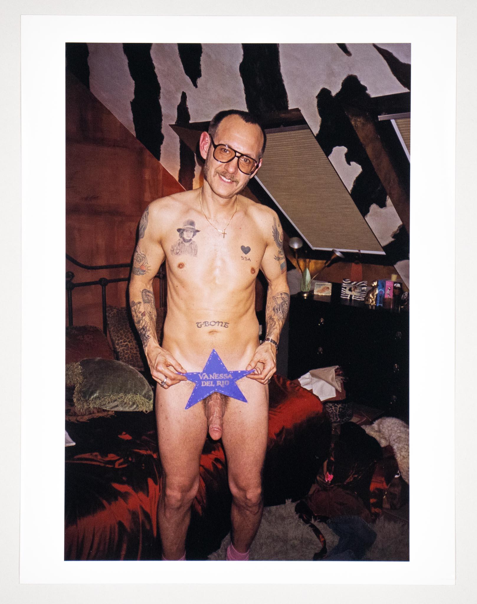 Terry RICHARDSON
Vanessa

Original print in very good condition
Hand-signed verso
From Taschen's 