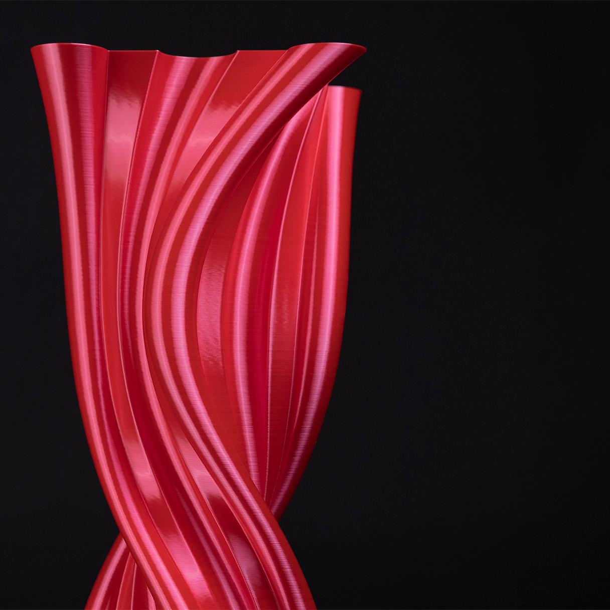 Tersicore, Red Contemporary Sustainable Vase-Sculpture In New Condition For Sale In Livorno, LI