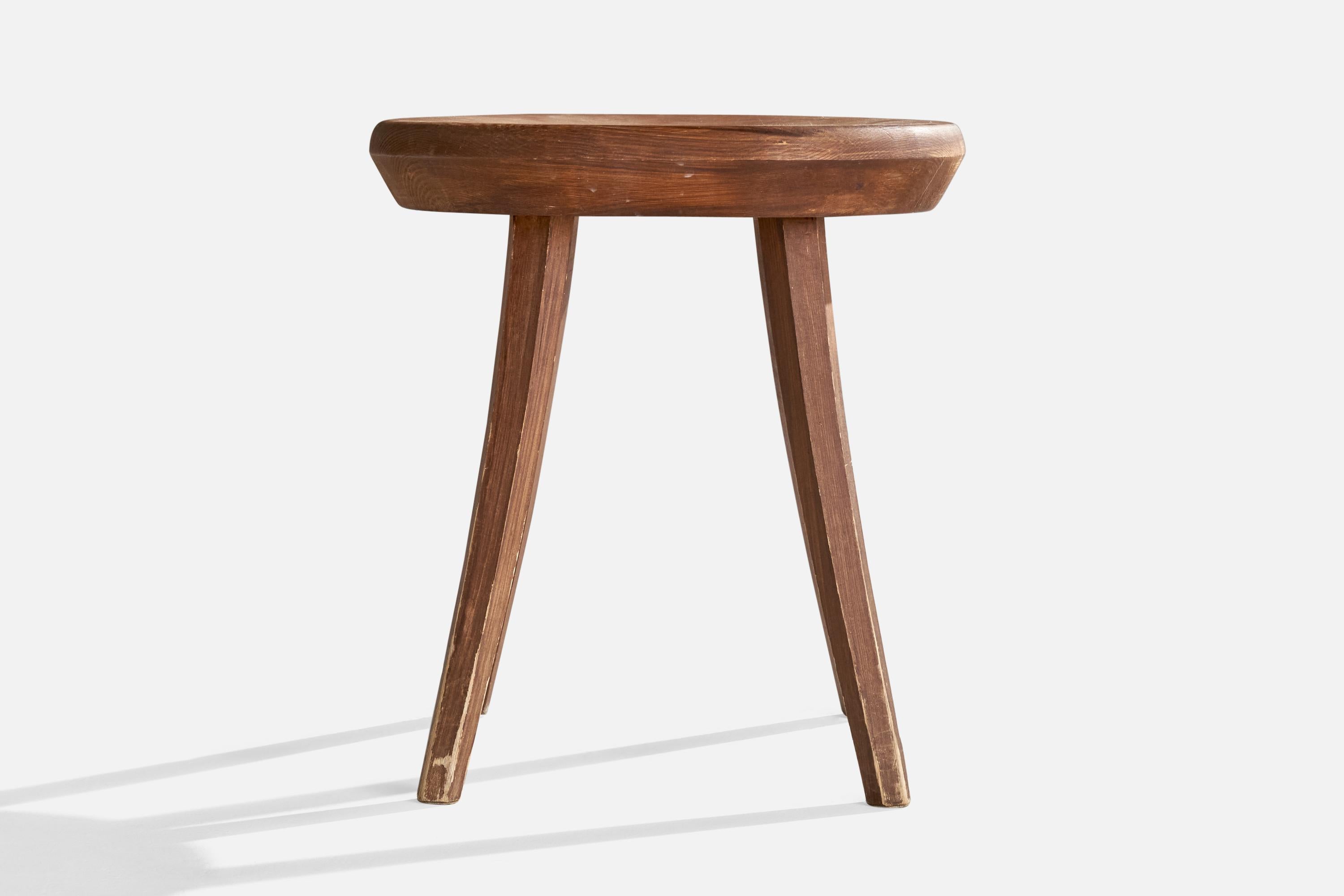 Tervasaaren Puutyötehdas, Hocker, Beizkiefer, Finnland, 1960er Jahre (Finnisch) im Angebot