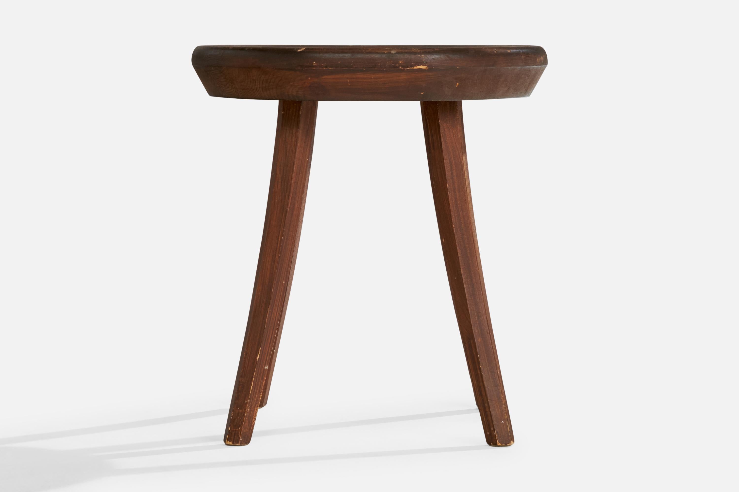 Tervasaaren Puutyštehdas, Hocker, Beizkiefer, Finnland, 1960er Jahre (Finnisch) im Angebot