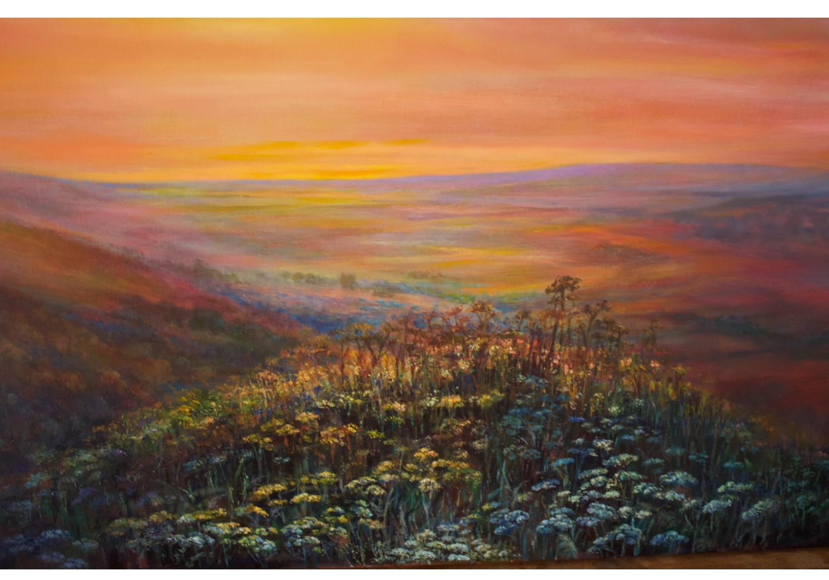 Le soleil qui se couche sur les collines en été, lorsqu'il ne reste plus qu'à s'asseoir parmi les hautes herbes et les fleurs pour observer les magnifiques couleurs et la lumière.

INFORMATIONS COMPLÉMENTAIRES :
Peinture à l'huile sur toile
Vendu