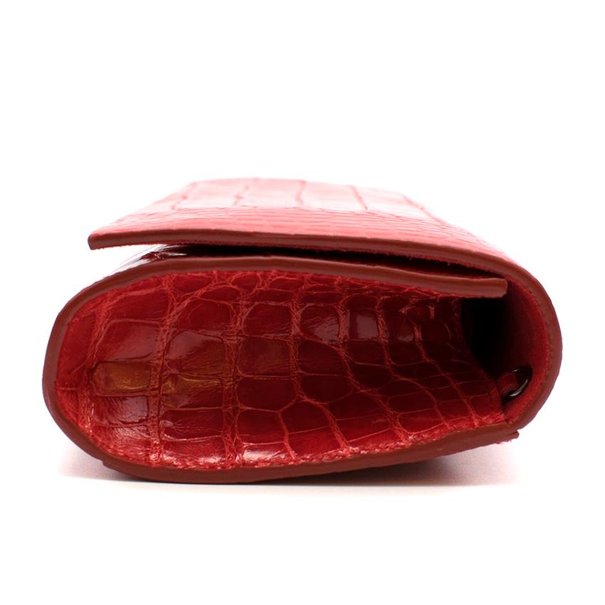 Tess Van Ghert Red American Alligator Clutch 25cm  In Excellent Condition For Sale In London, GB