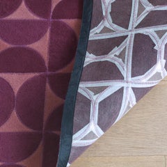 Tessalating Nostalgic Anpassbare Horizont Runde in Rosa X-Large