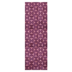 Tessalating Nostalgic Customizable Horizon Runner in Pink Large