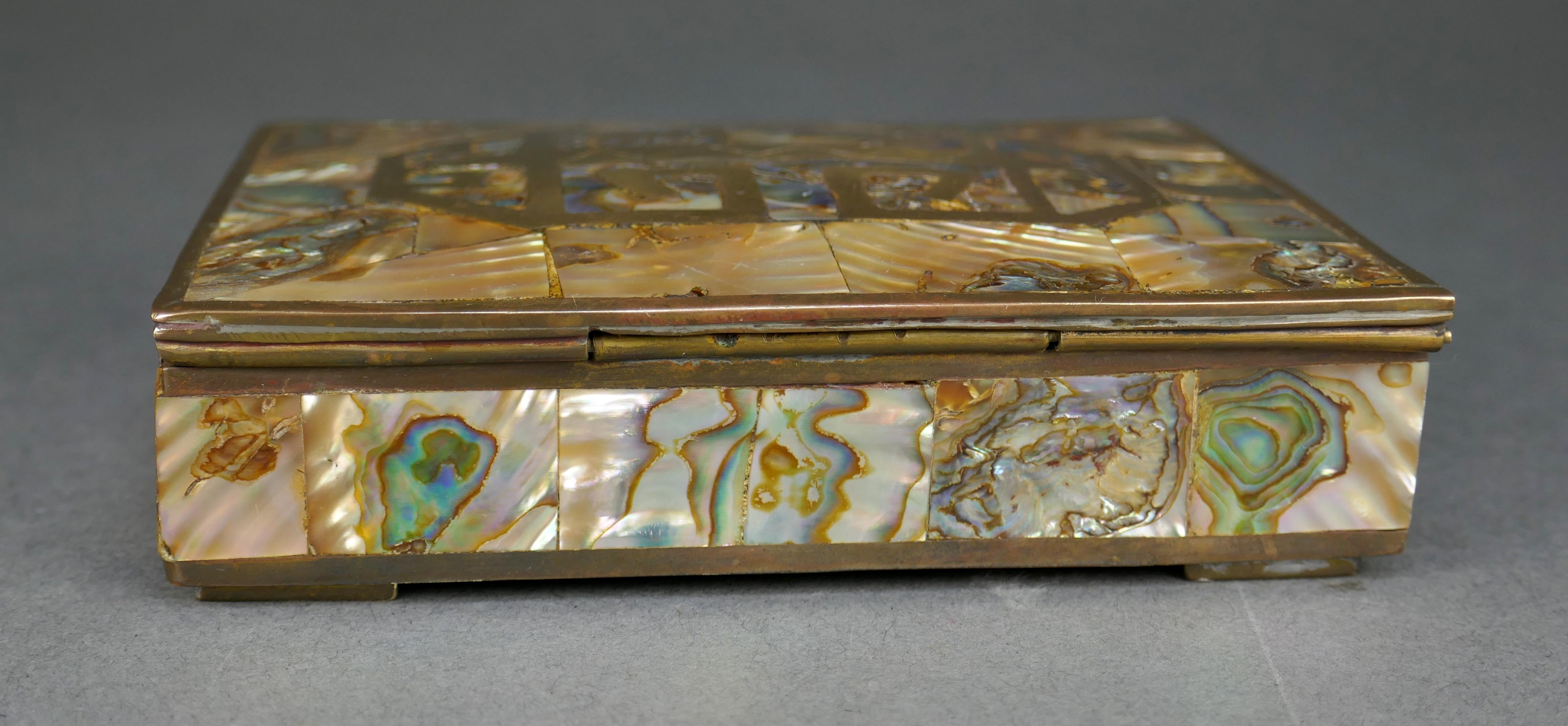 Tessellated Abalone Shell Brass Inlaid Cigarette Tobacco Trinket Box Mexico For Sale 2