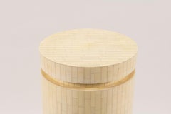 Sockel aus Mosaik aus Knochen