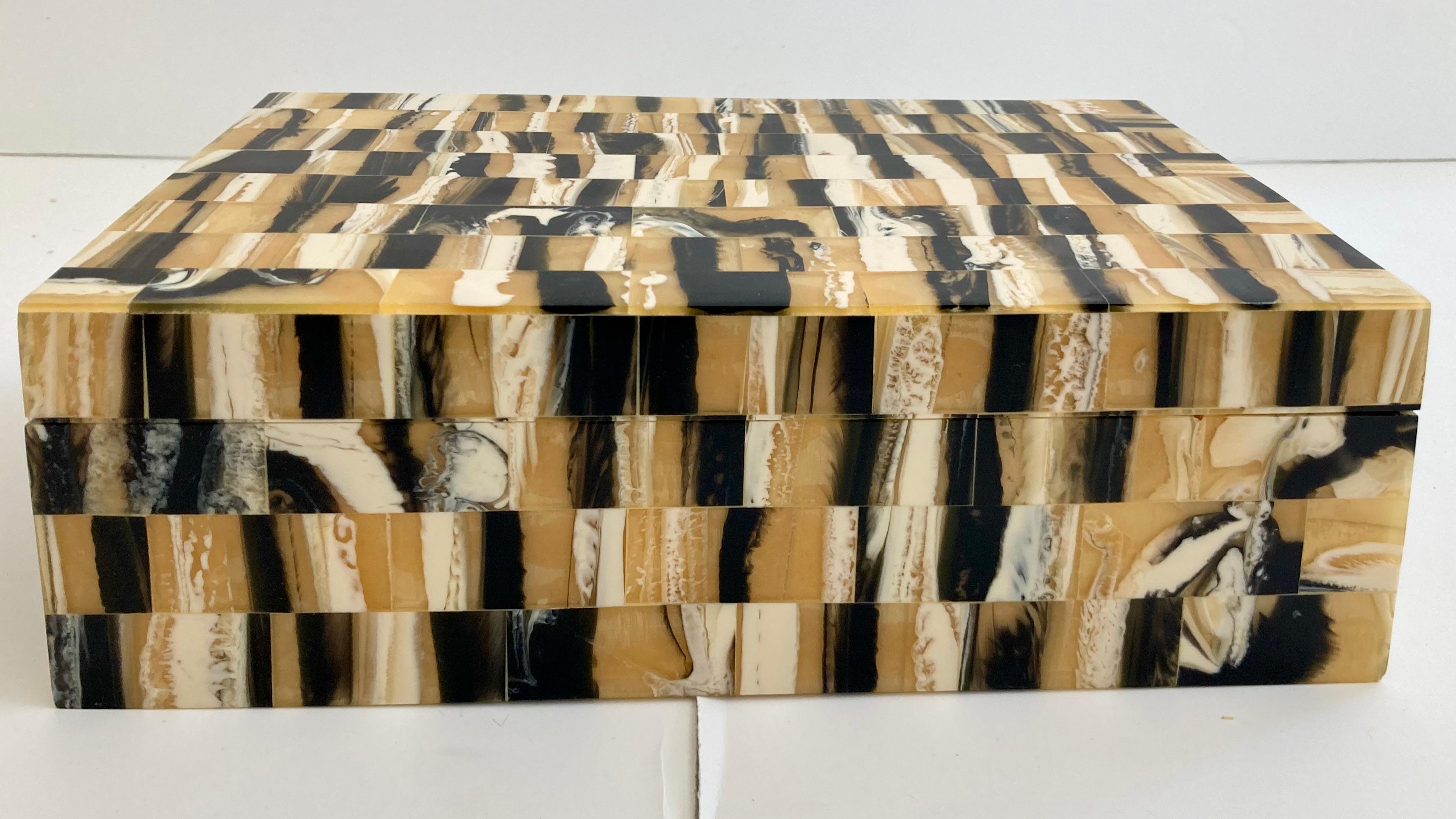 Beautiful tessellated faux horn decorative box made in France. Gorgeous detail work inside and out. Add some French style to you design project.