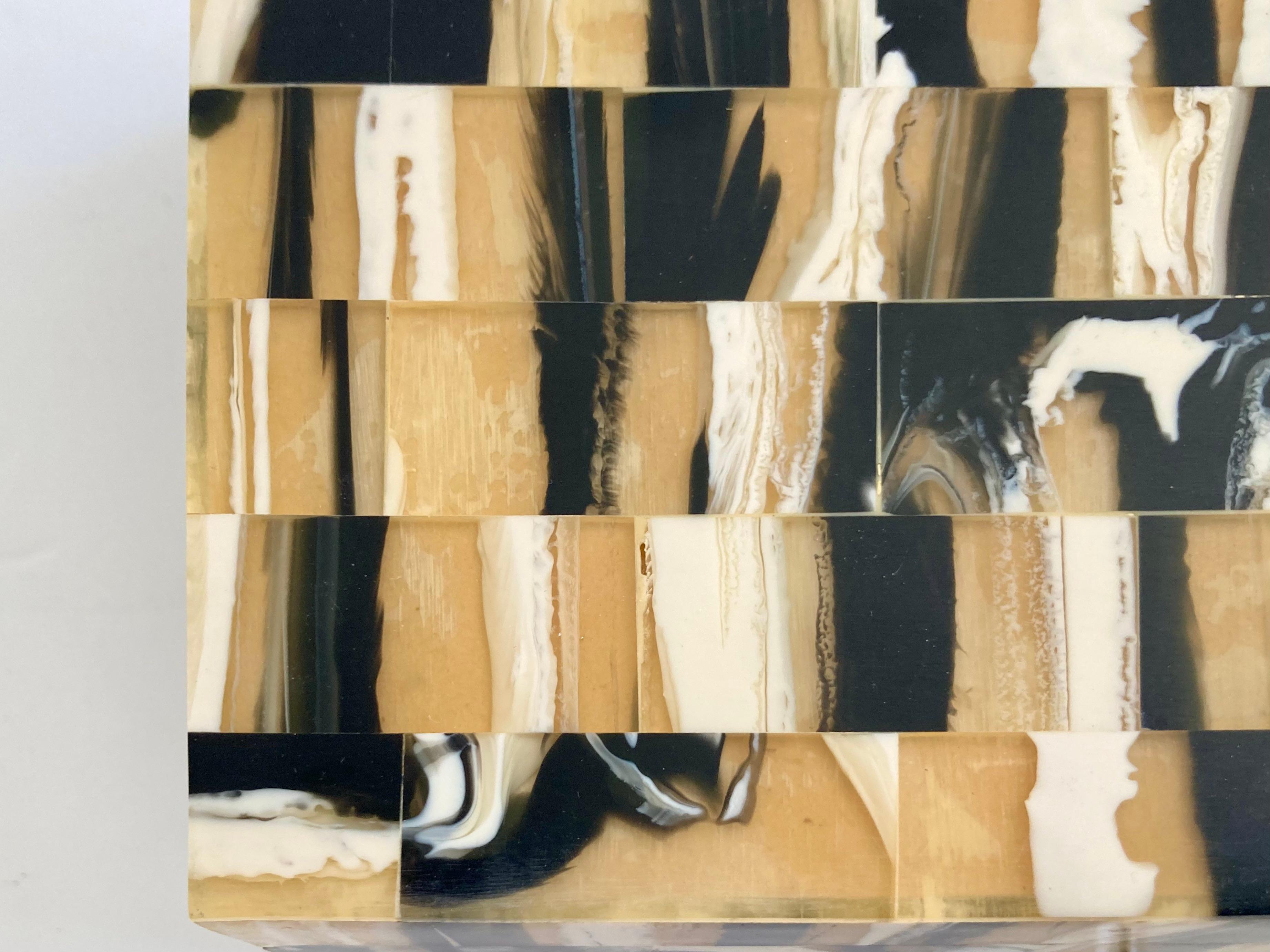 Resina Tessellated Faux Horn Covered Box in vendita