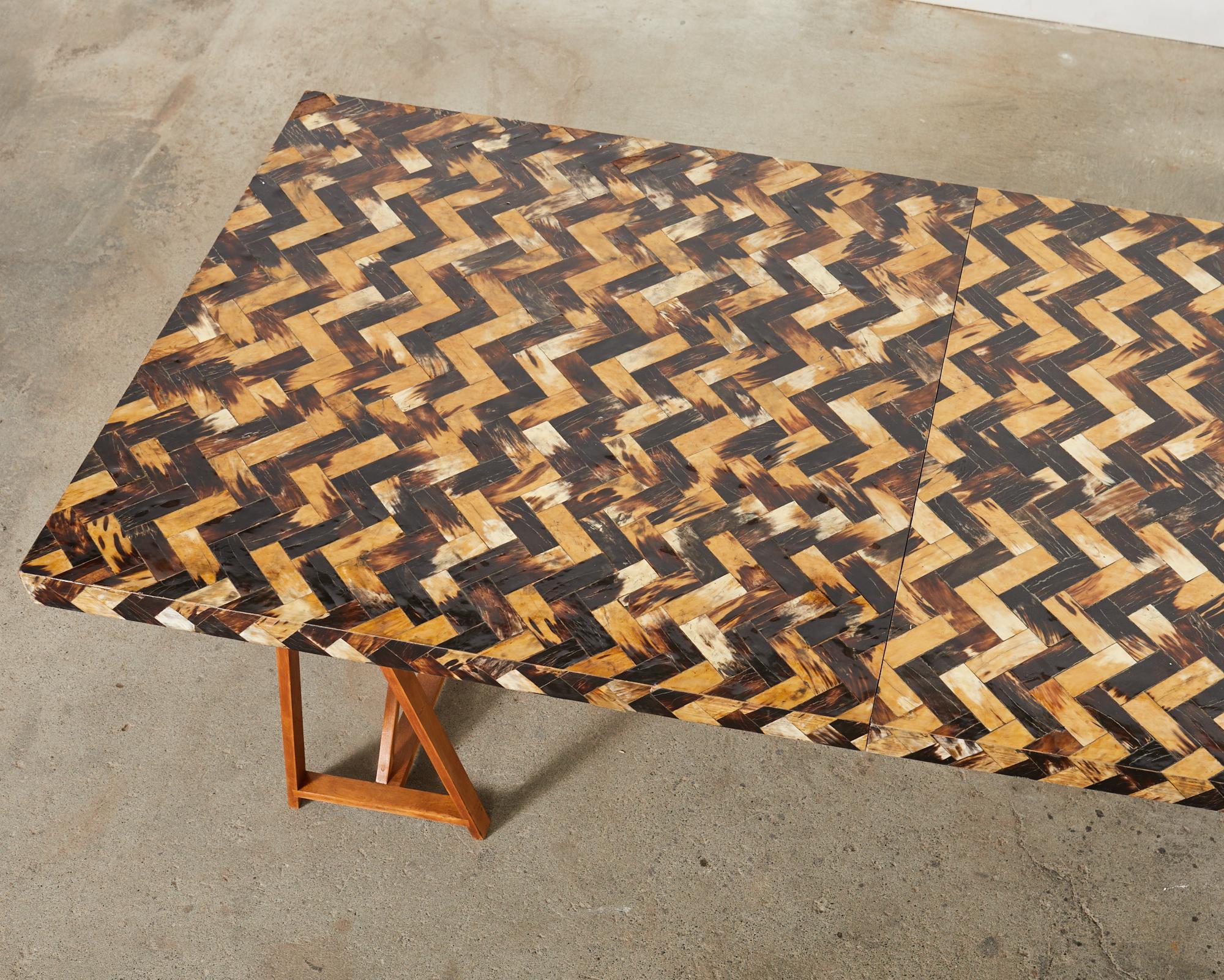 Tessellated Horn Dining Table with Leaves Designed by Thomas Britt In Distressed Condition For Sale In Rio Vista, CA