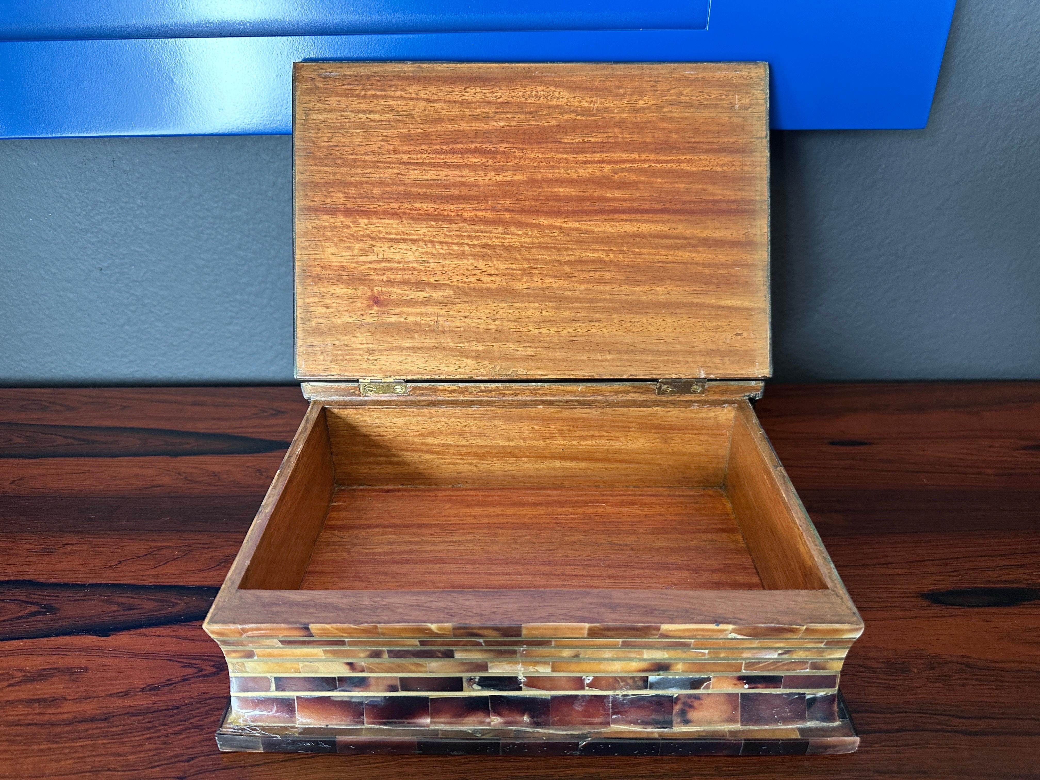 Tessellated Horn Jewelry Box For Sale 1