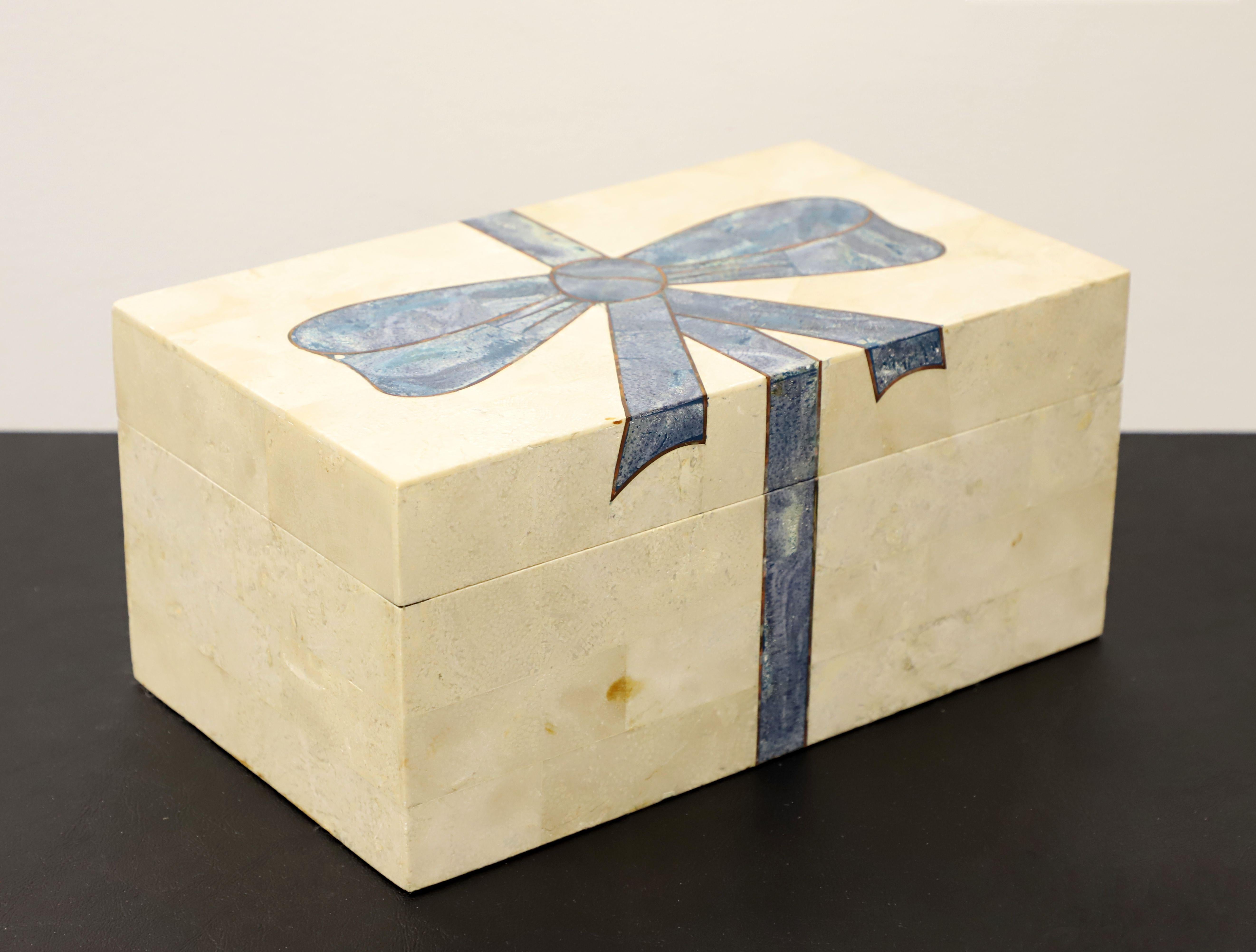 Tessellated Marble Blue Bow Trinket Box For Sale 1