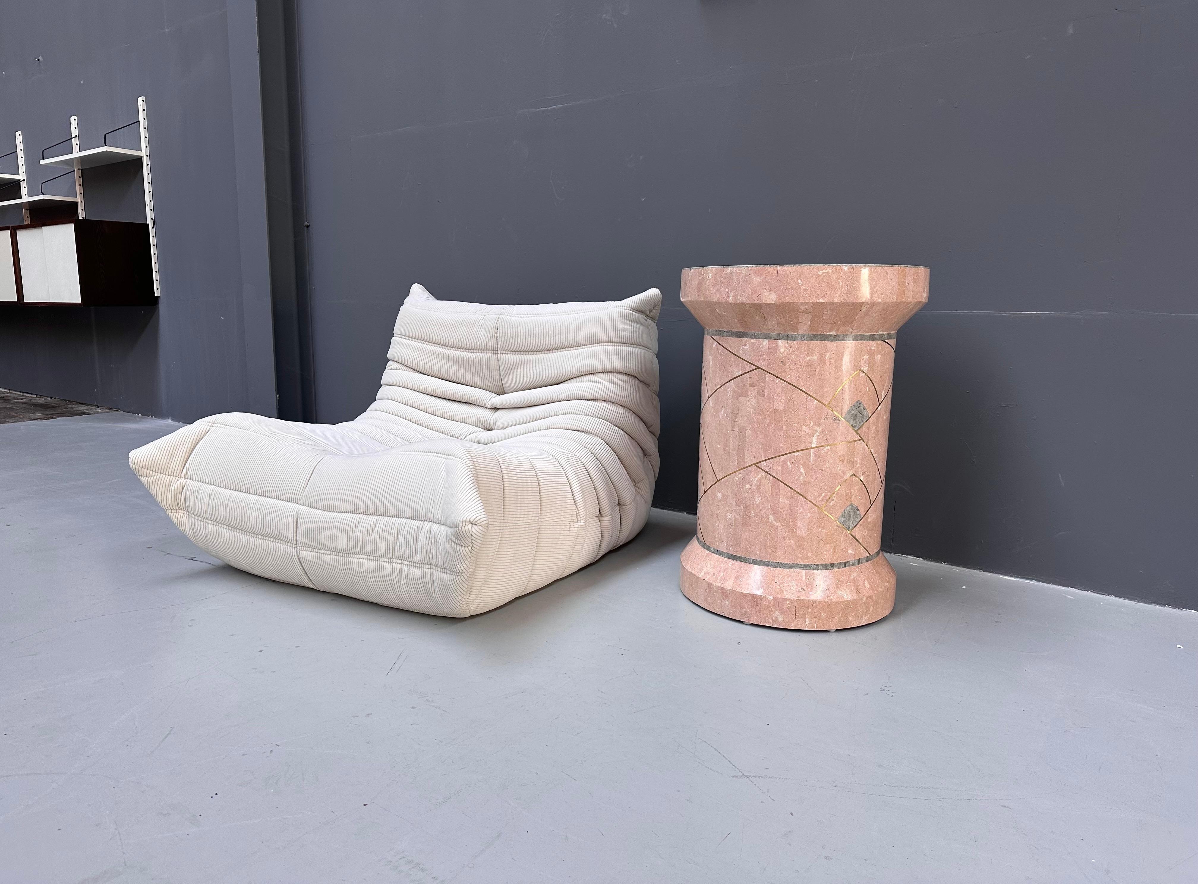 Tessellated Marble Pedestal with Brass by Robert Marcius for Casa Bique, 1970s. For Sale 2