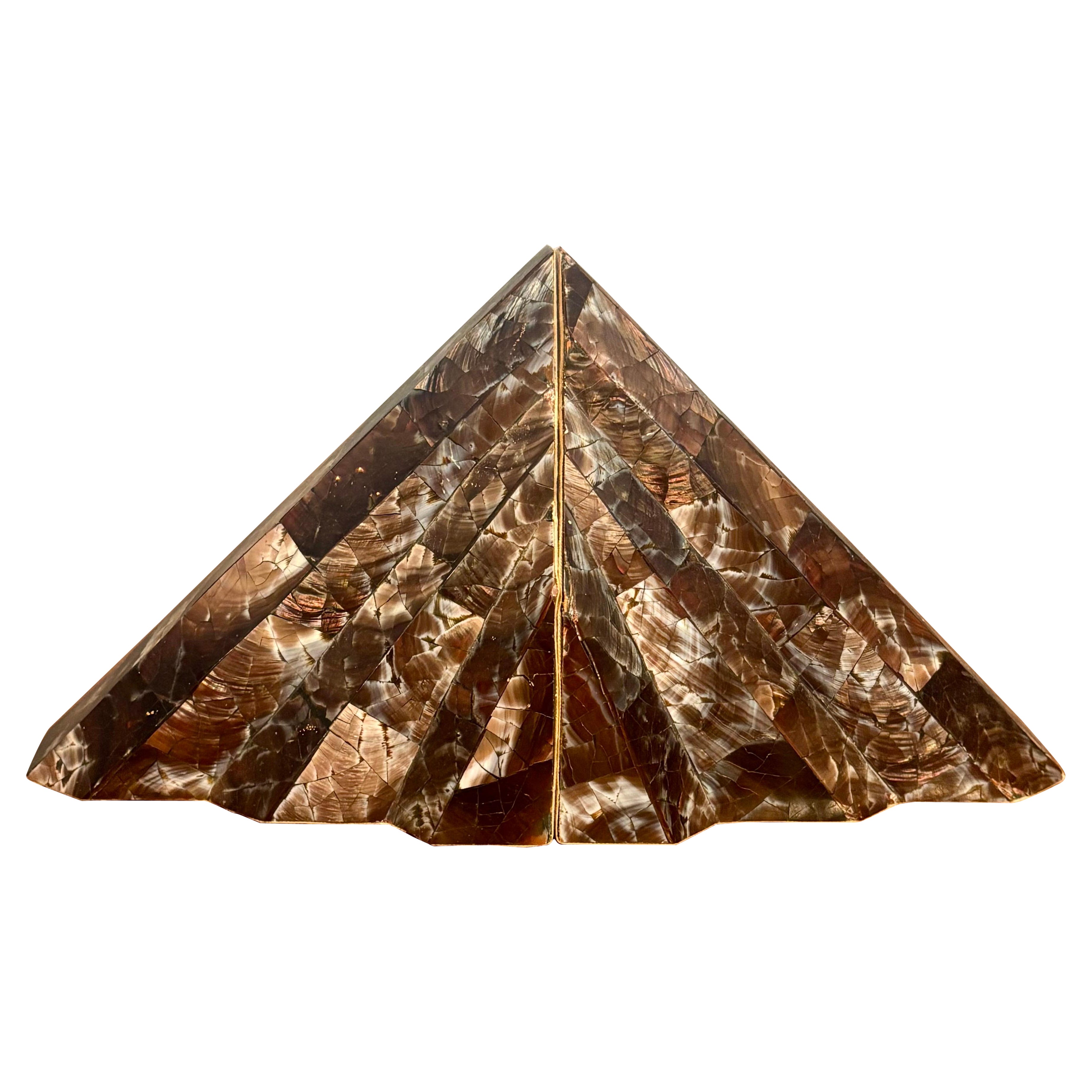 Serre-livres en coquillages tessellés dans le style de Maitland Smith, fin du 20e siècle en vente