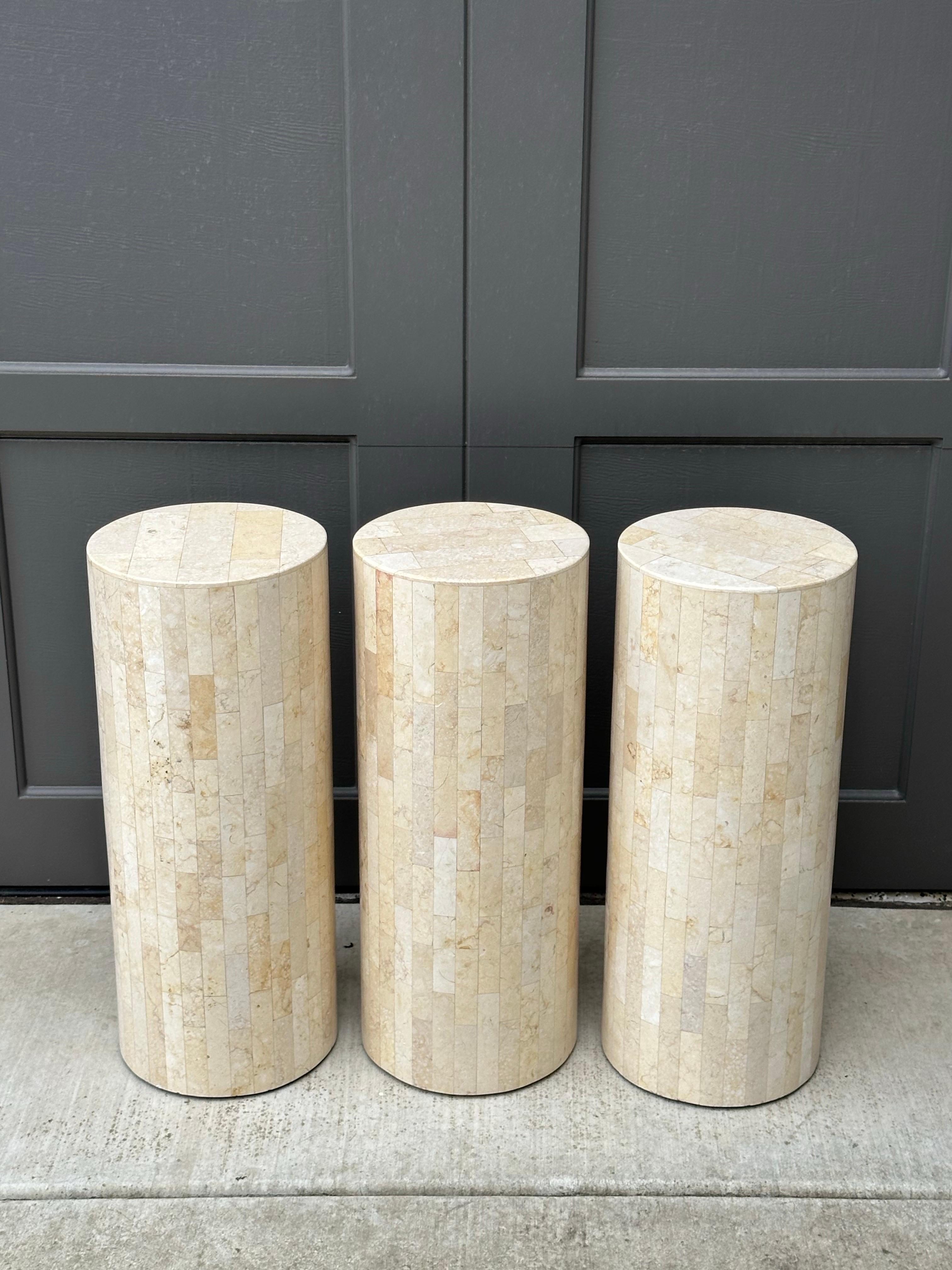 Tessellated Stone Drum Side Table in the Style of Marquis of Beverly Hills en venta 4