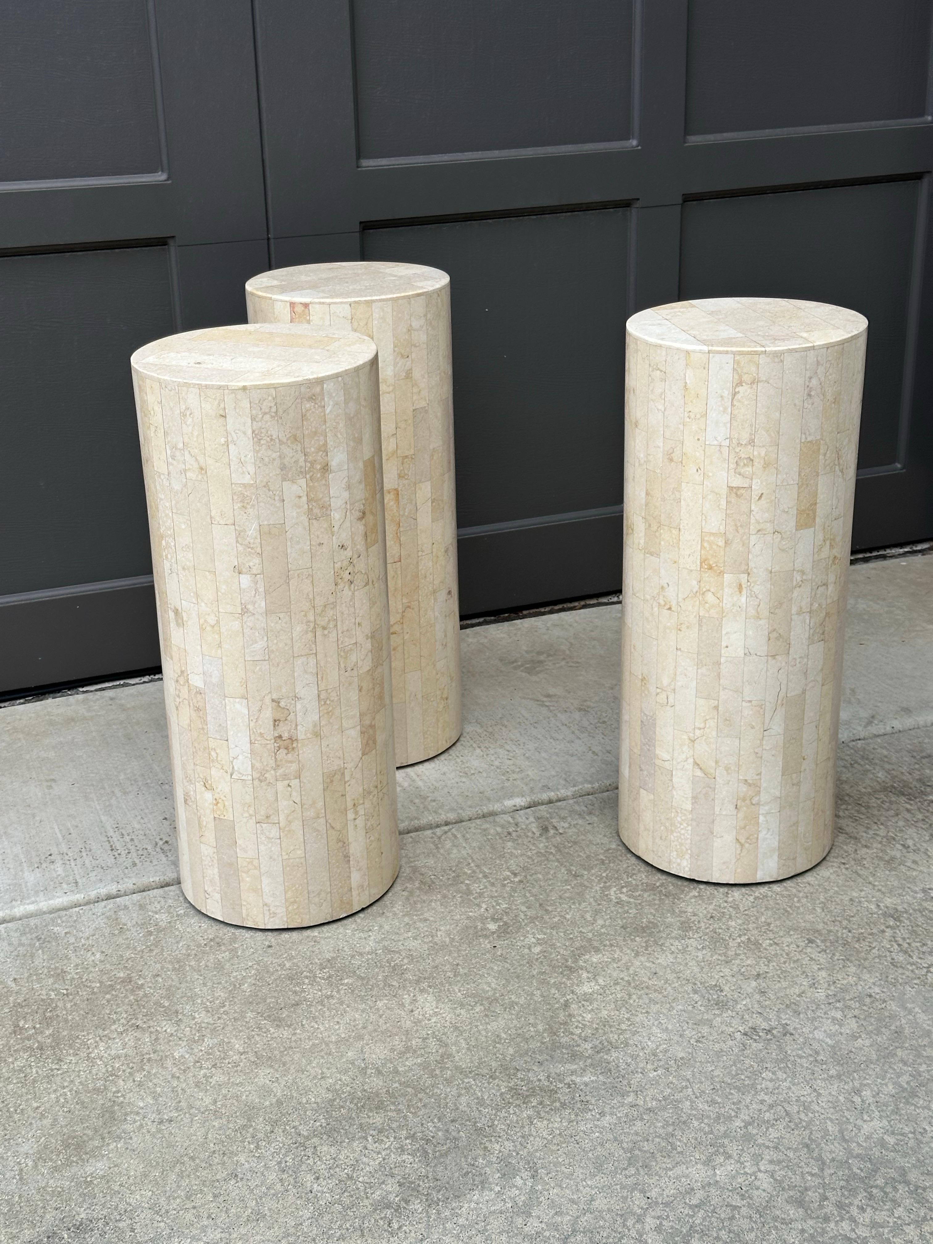 Tessellated Stone Drum Side Table in the Style of Marquis of Beverly Hills en venta 7