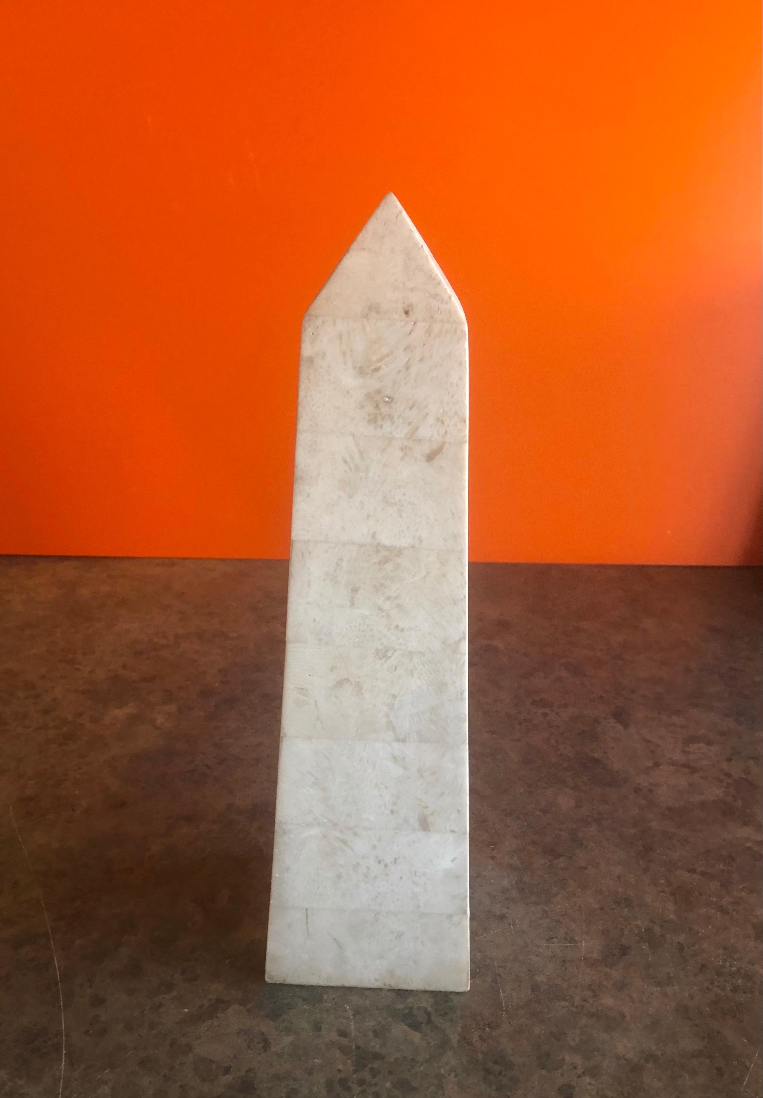 Tessellated Stone Obelisk in the Style of Marquis of Beverly Hills In Good Condition For Sale In San Diego, CA