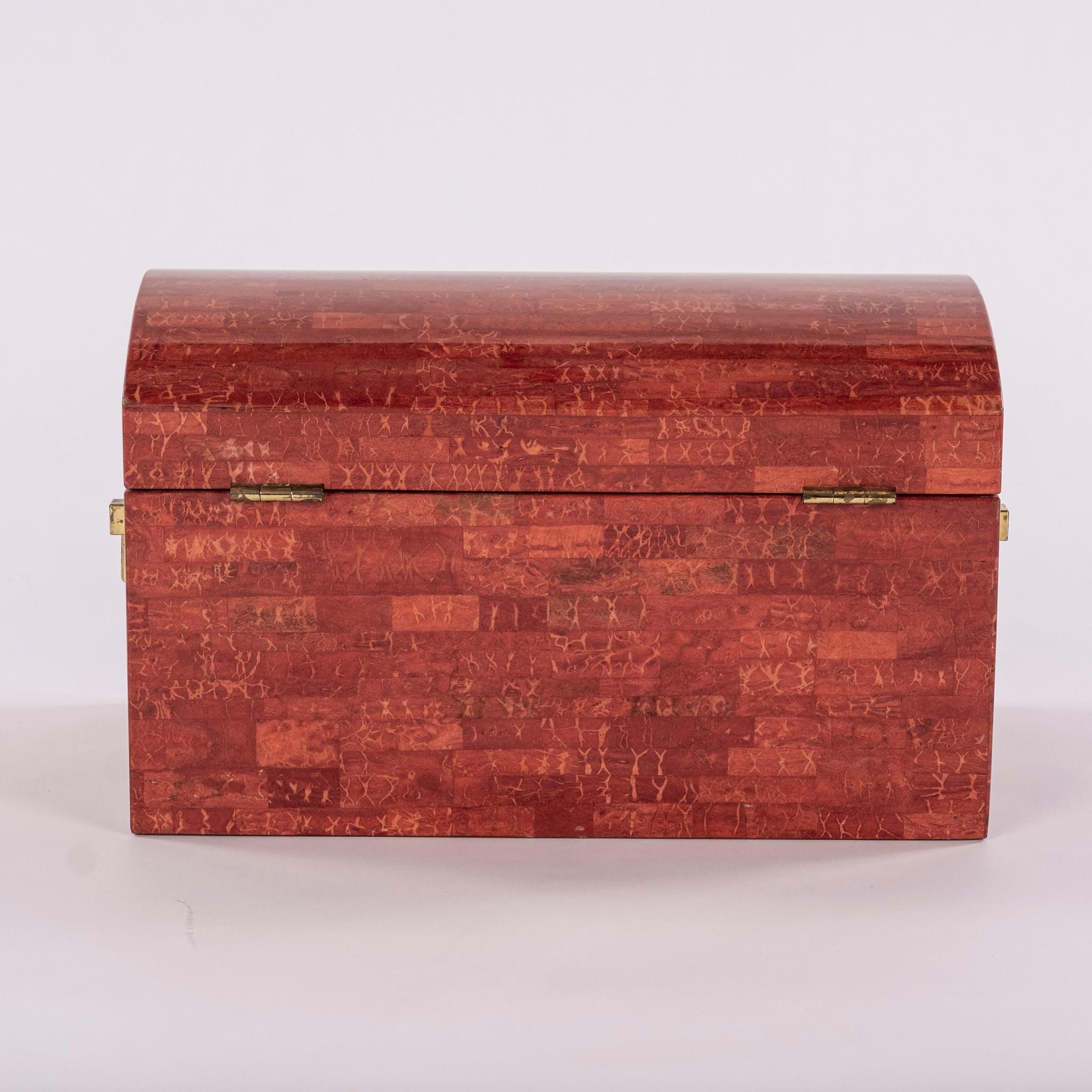 Tessellated Stone Trunk In Good Condition For Sale In Houston, TX
