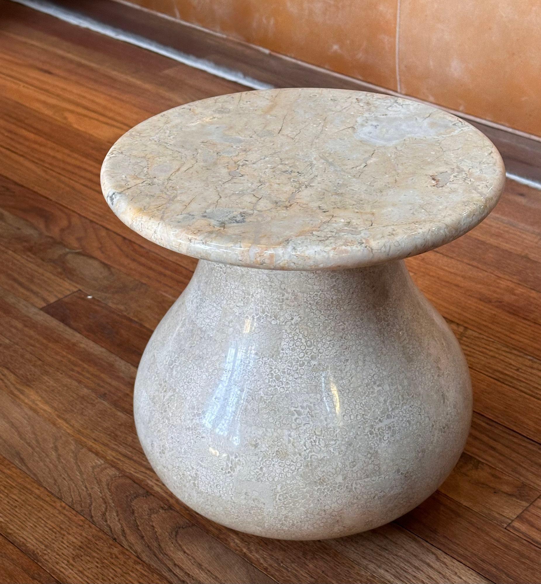 Tessellated Travertine Stone Drink/Side Table, French 1970. In the style of Elizabeth Garouste and Mattia Bonetti.
Measures 12