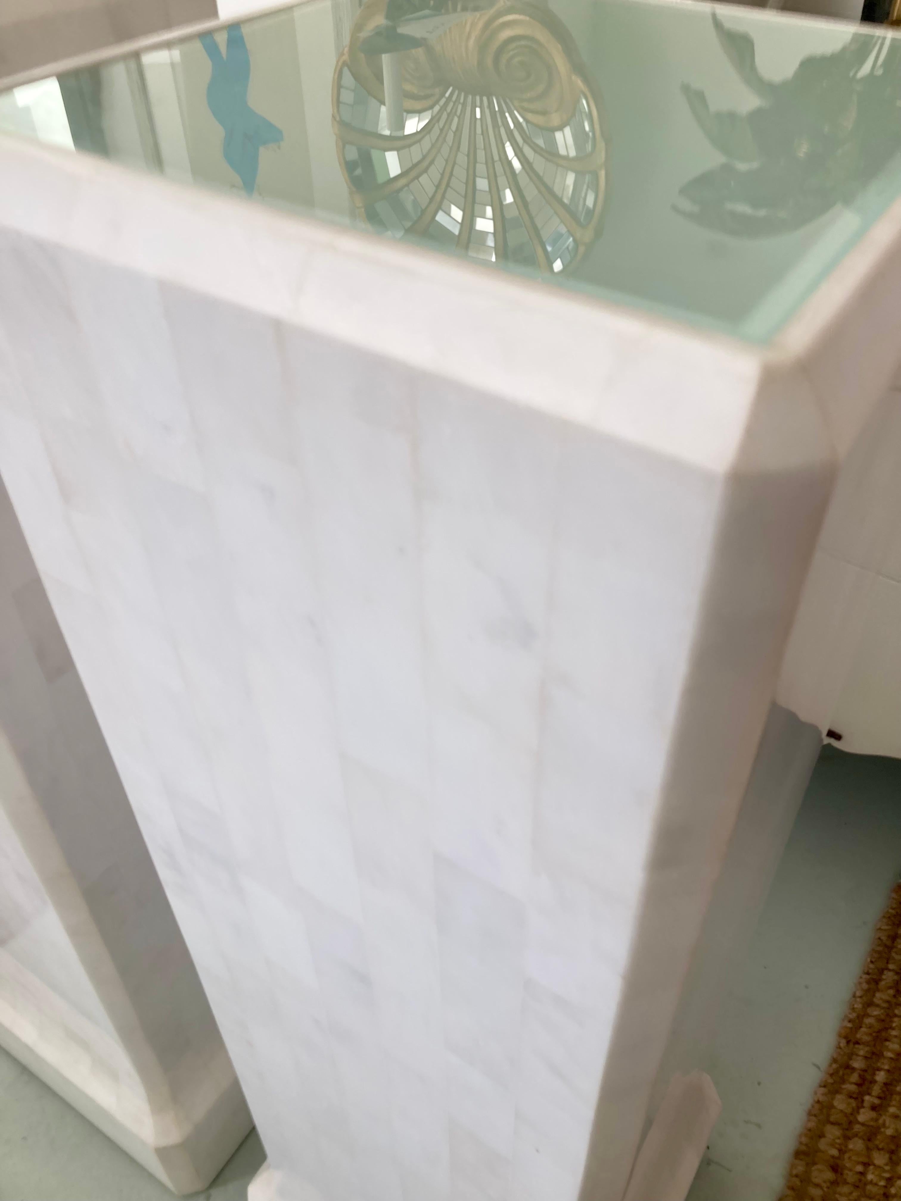 Tessellated White Marble Pedestals With Lighted Surfaces, a Pair For Sale 3