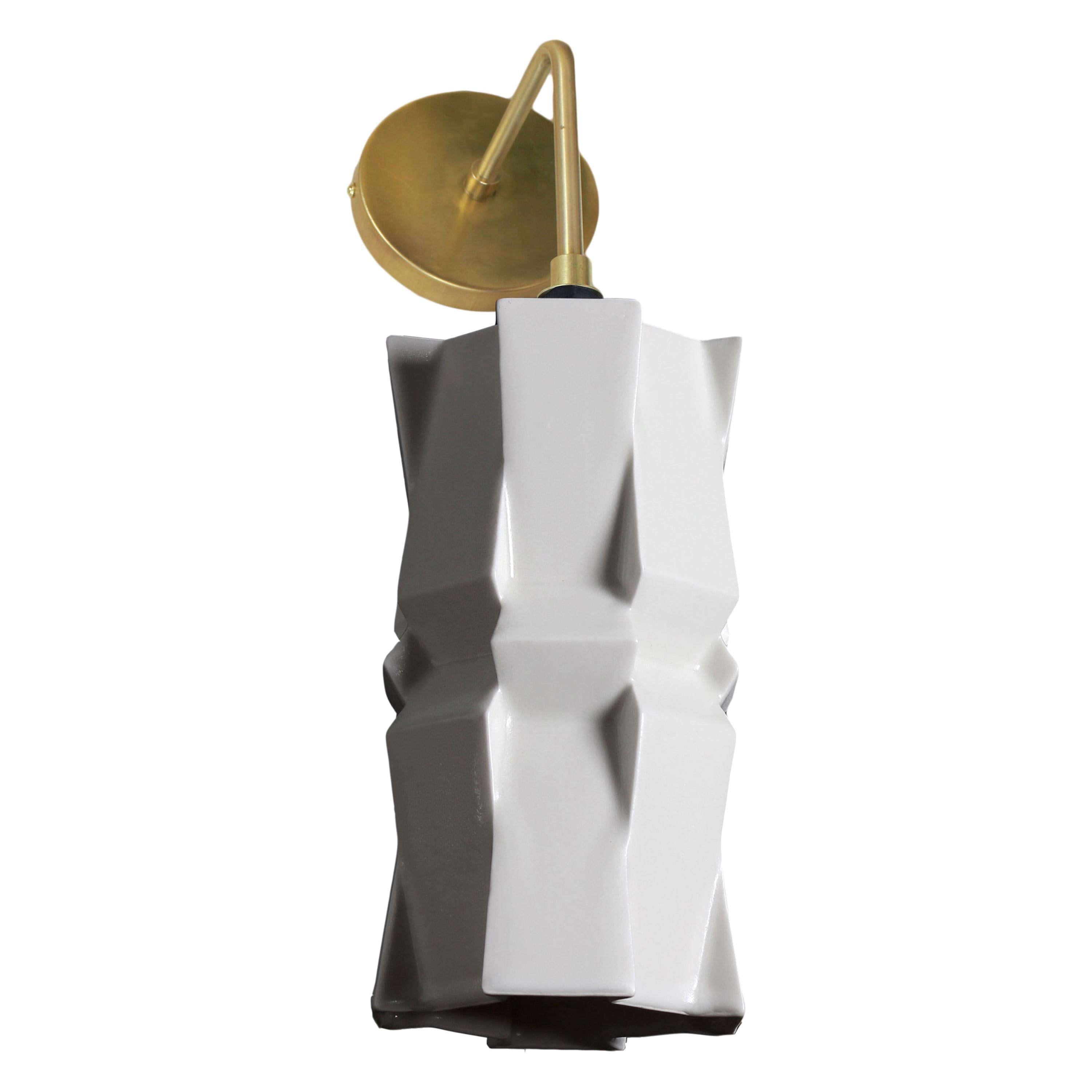 Tessellation 3 Contemporary Wall Sconce Light White Translucent Porcelain Brass im Angebot