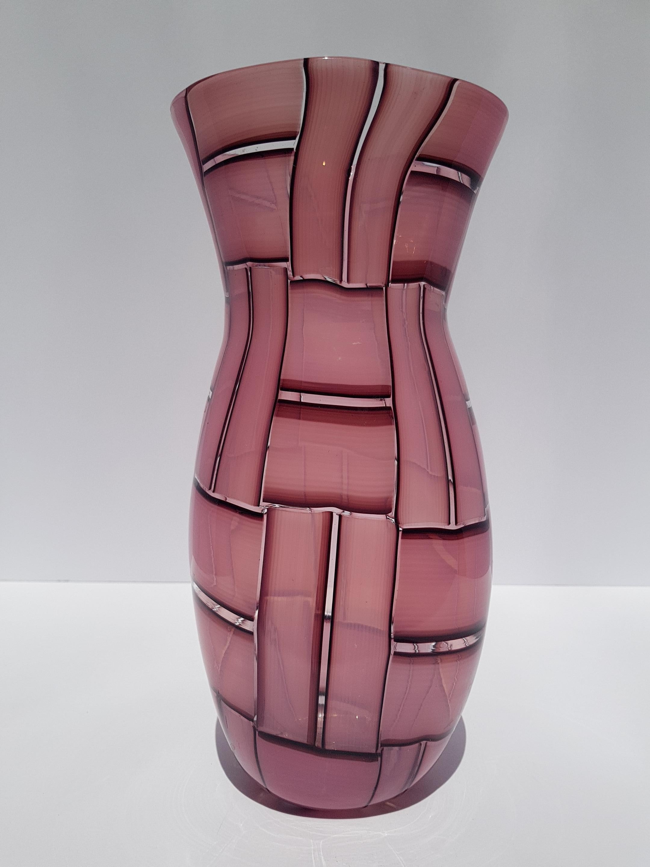 XX secolo Vaso in vetro artistico a tessere Metà Secolo Moderno Mosaico Tessere Barovier Murano Rosa in vendita