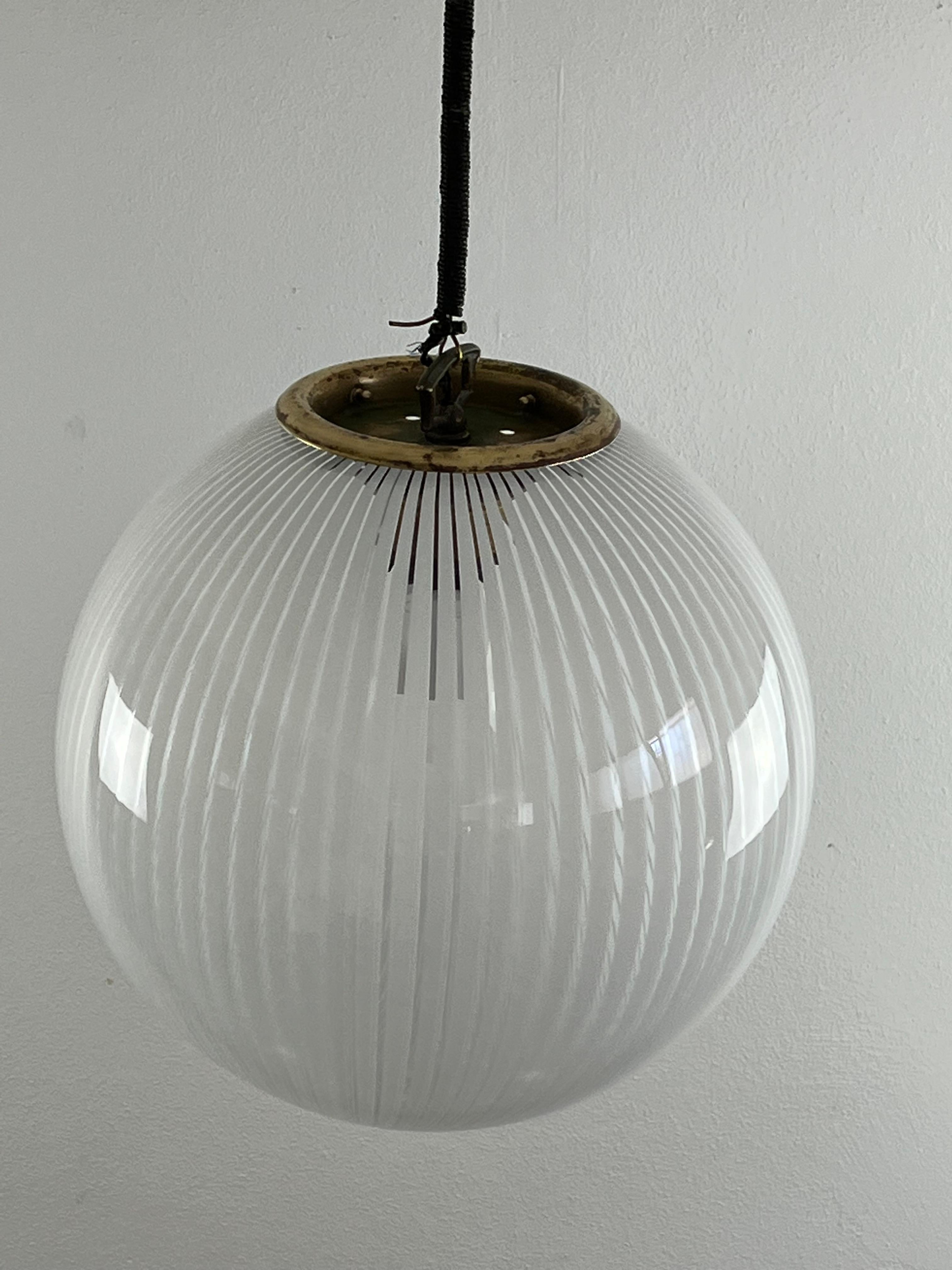 Mid-Century  Murano Glass And Brass Chandelier Attributed to P. Venini 1970s For Sale 6