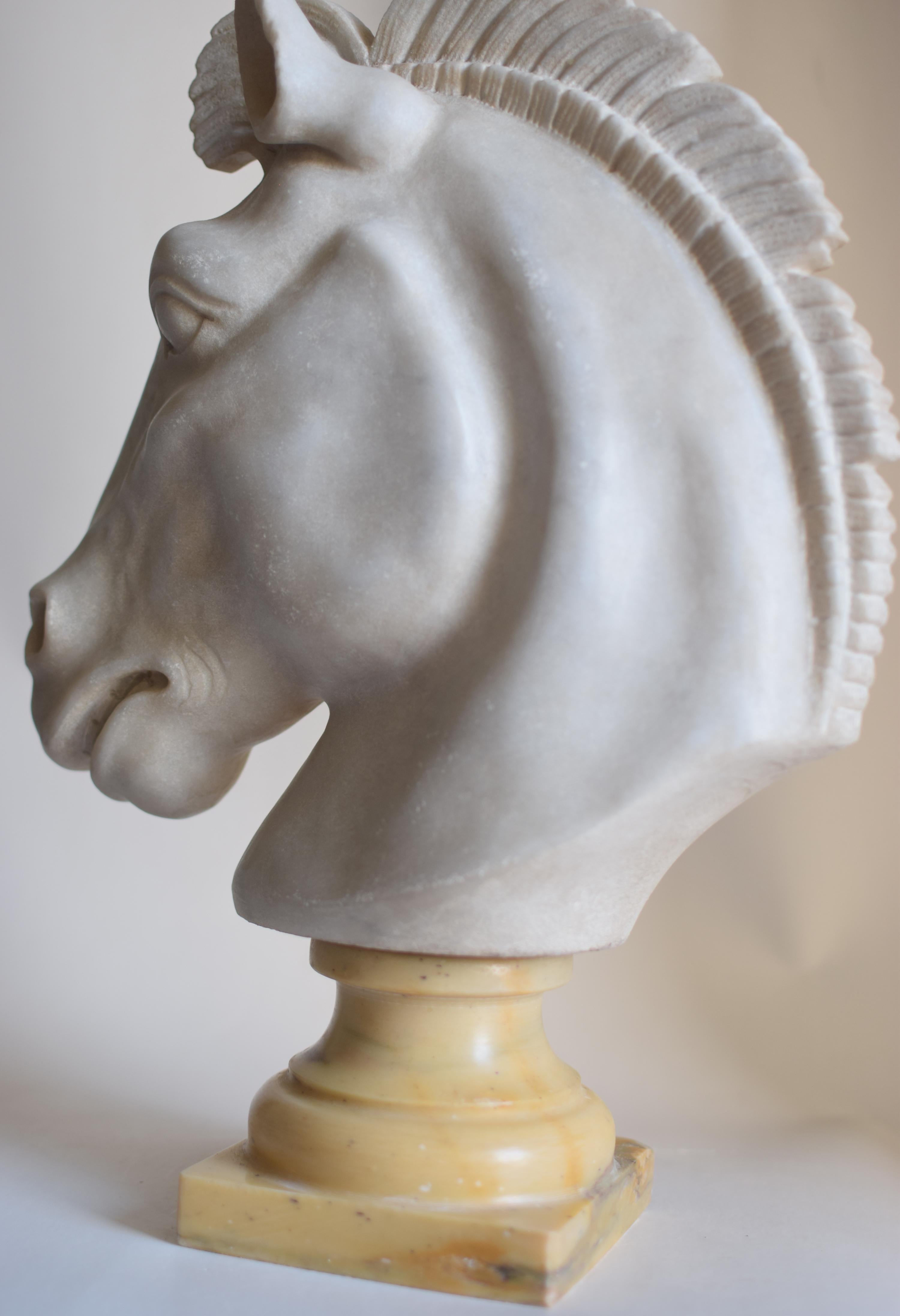 Classic horse head in white Carrara marble -made in Italy For Sale 6