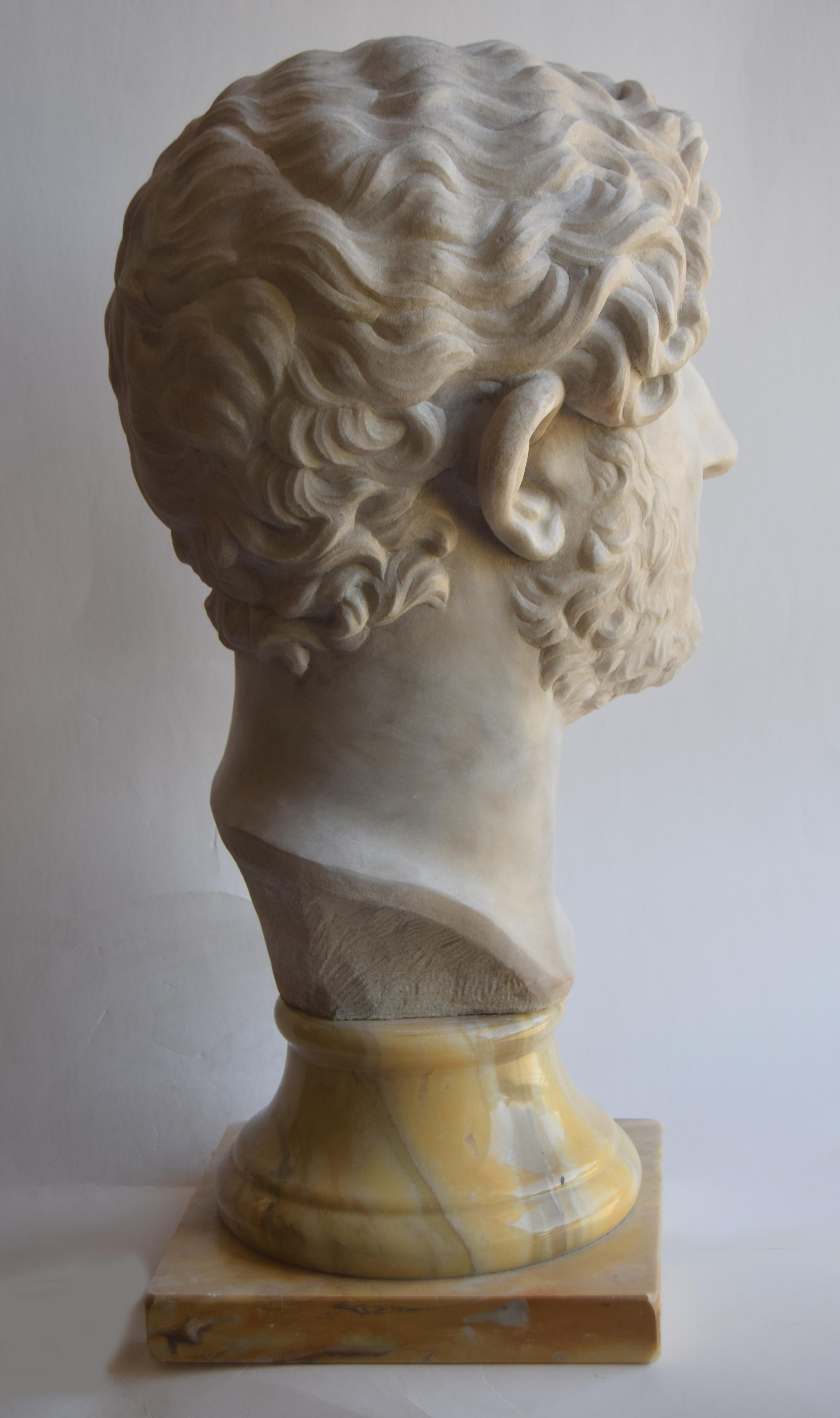 Italian Testa di Adriano scolpita su marmo bianco Carrara -made in Italy For Sale