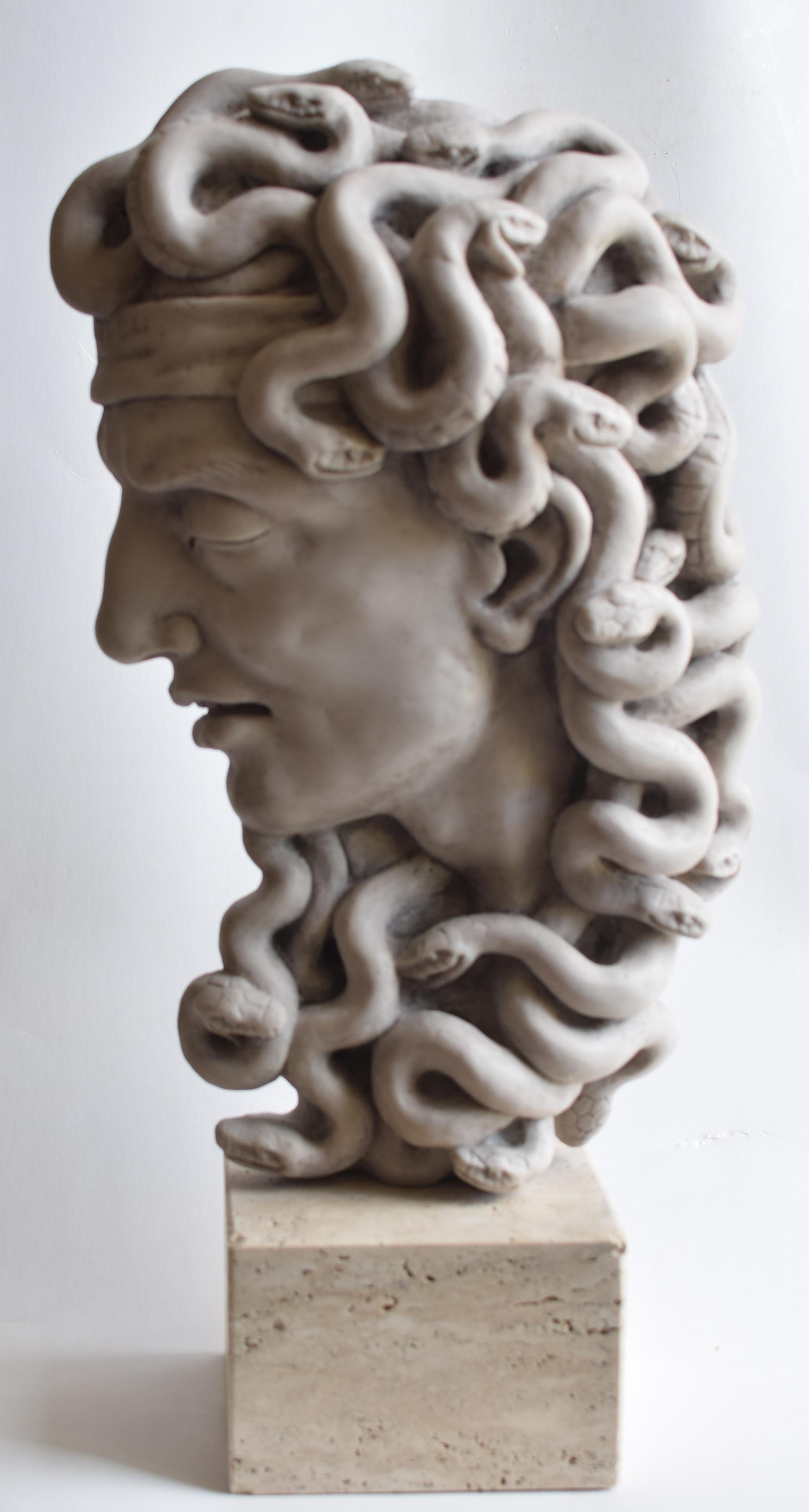Contemporary Testa di Medusa - gorgone mitologia greca - made in Italy For Sale