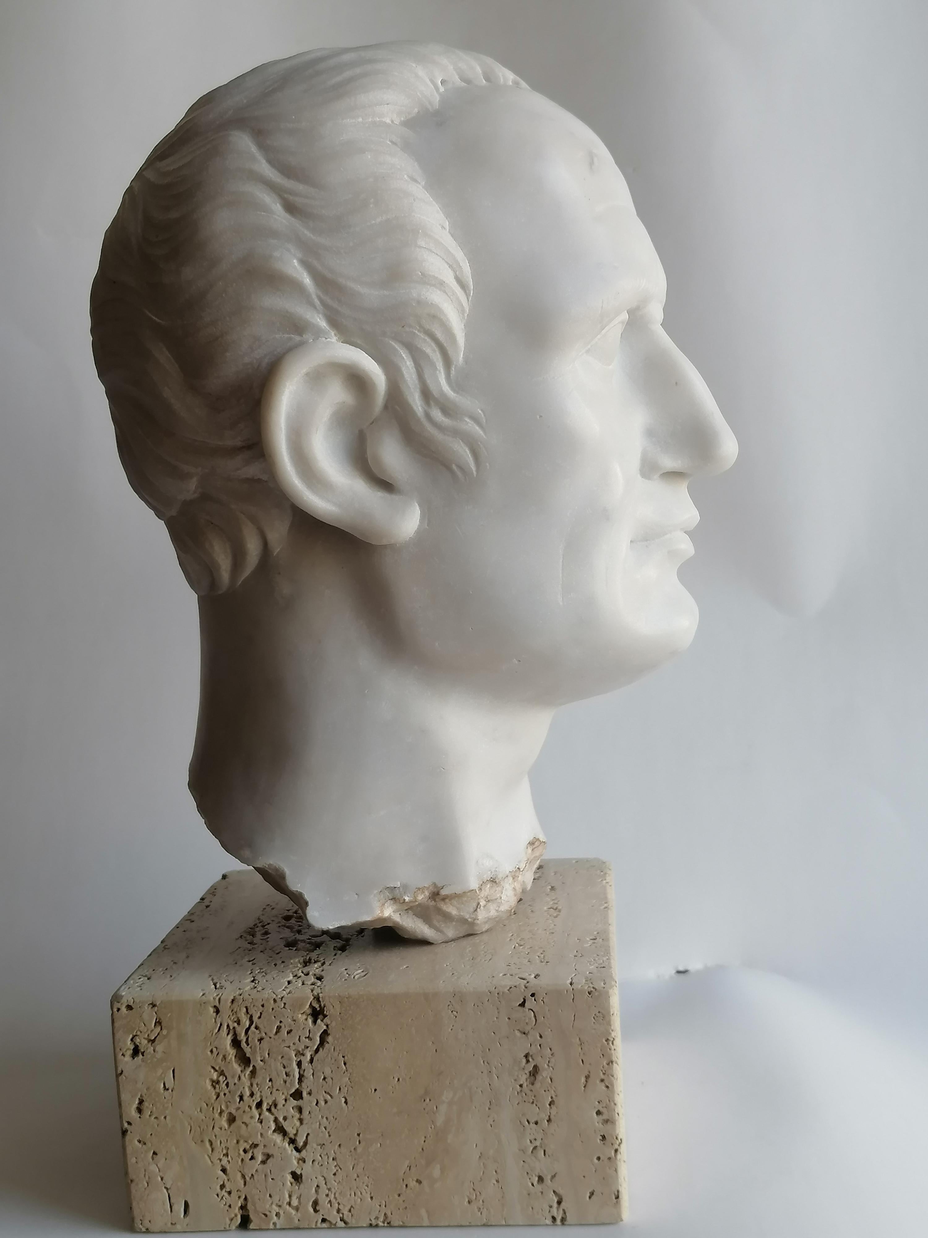 Kopf Julius Caesar  gemeißelt auf weißem Carrara-Marmor - hergestellt in Italien (Sonstiges) im Angebot