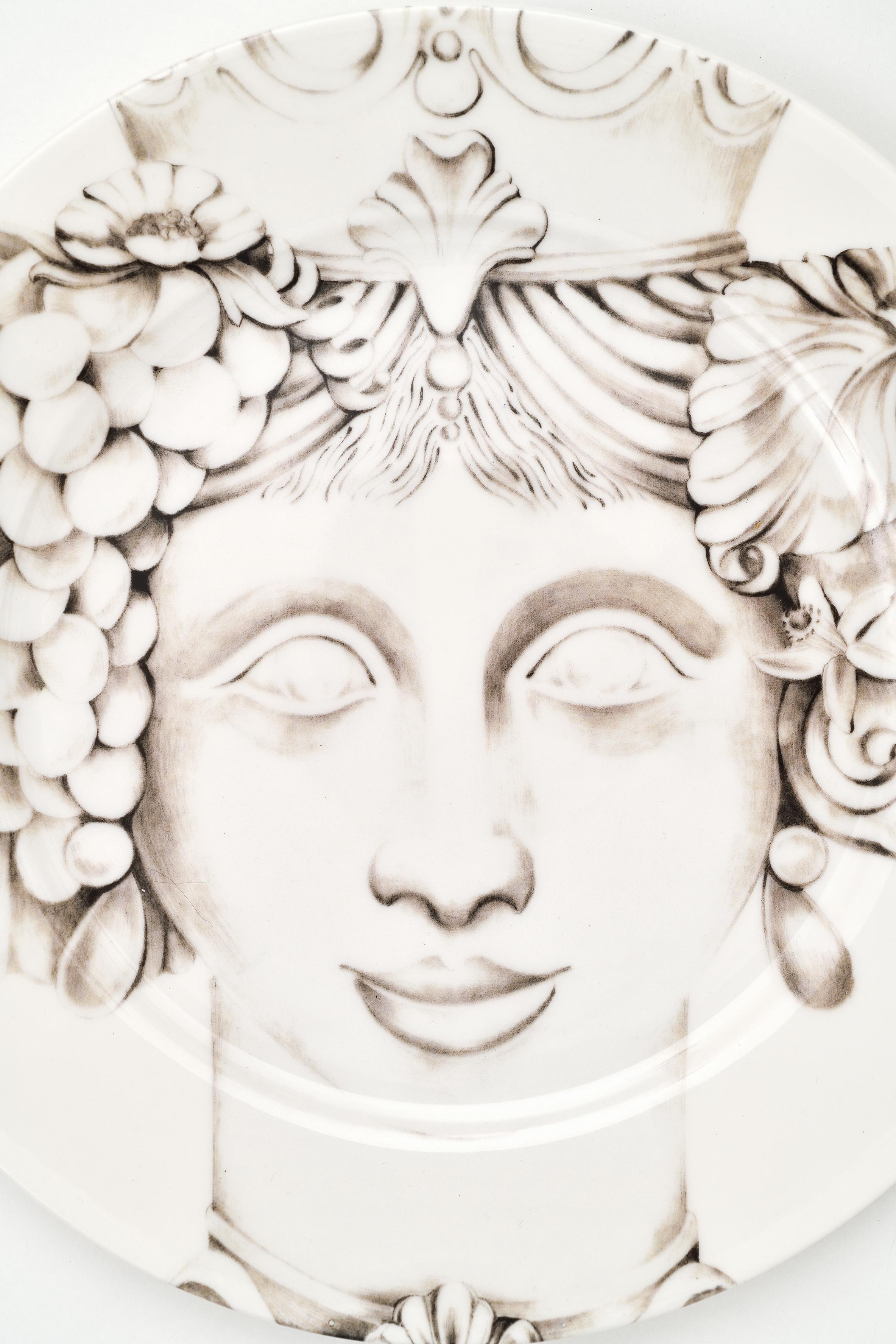 Teste di Moro, Colección Gris Suave, Vajilla de Porcelana Contemporánea Italiano en venta