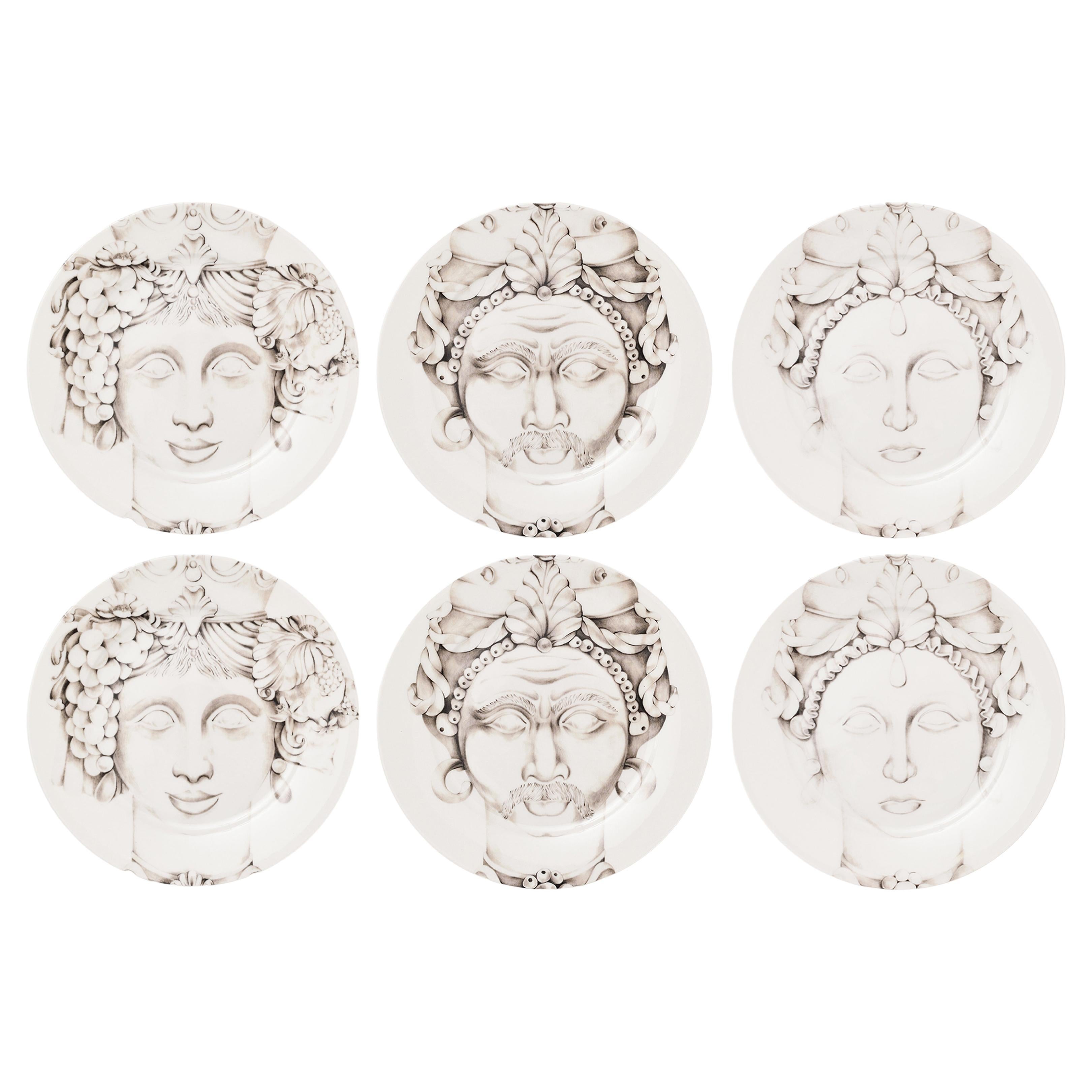 Teste di Moro, six assiettes plates contemporaines en porcelaine gris doux en vente