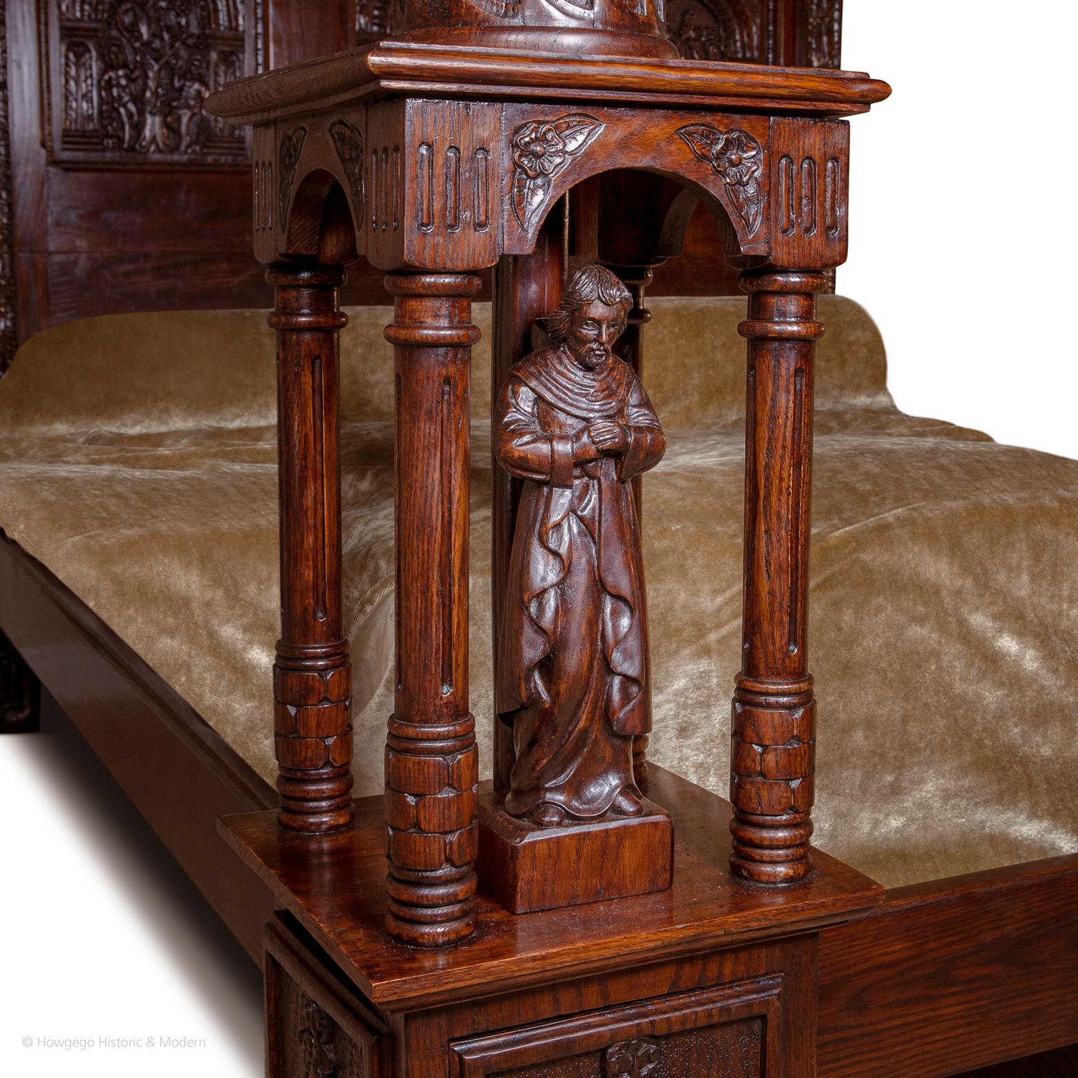 Hand-Carved Renaissance Style Oak Tester 4 Poster Bed Armorial Tapestry Bedspread King Size For Sale
