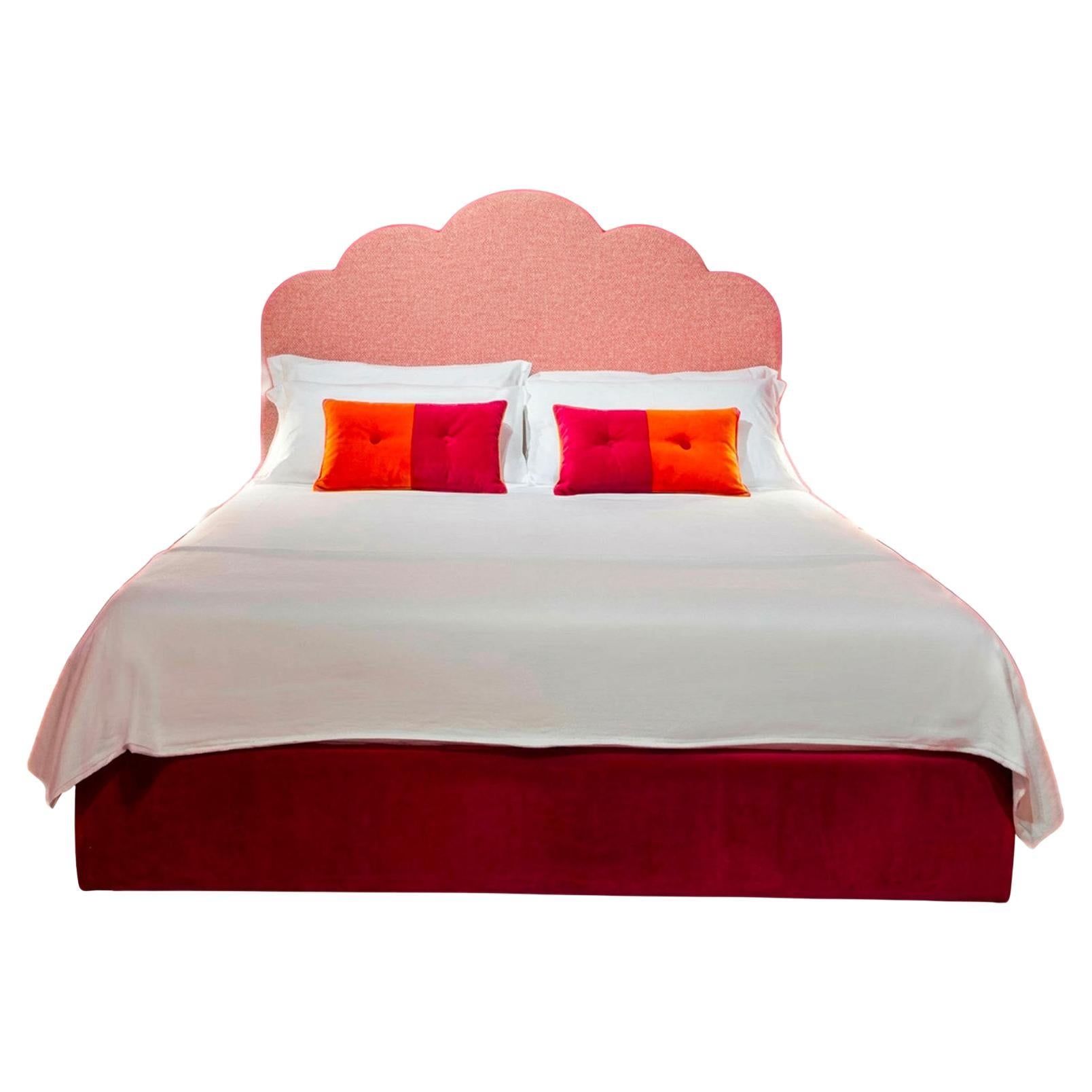 Handgefertigtes Kopfteil aus Samt von Carlotta Oddone in Pink Solid Colour im Angebot