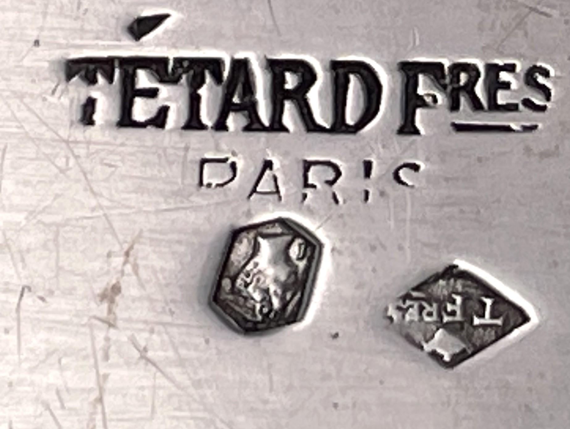 Tetard French Set of 28 Sterling Silver Plates Early 20th Century Heavy Gage (Ensemble de 28 assiettes en argent massif du début du 20e siècle) en vente 1