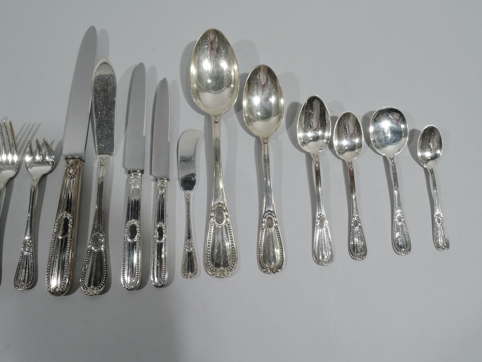 Tetard Perles French Dinner & Lunch Set for 24 with 474 Pieces In Excellent Condition In New York, NY