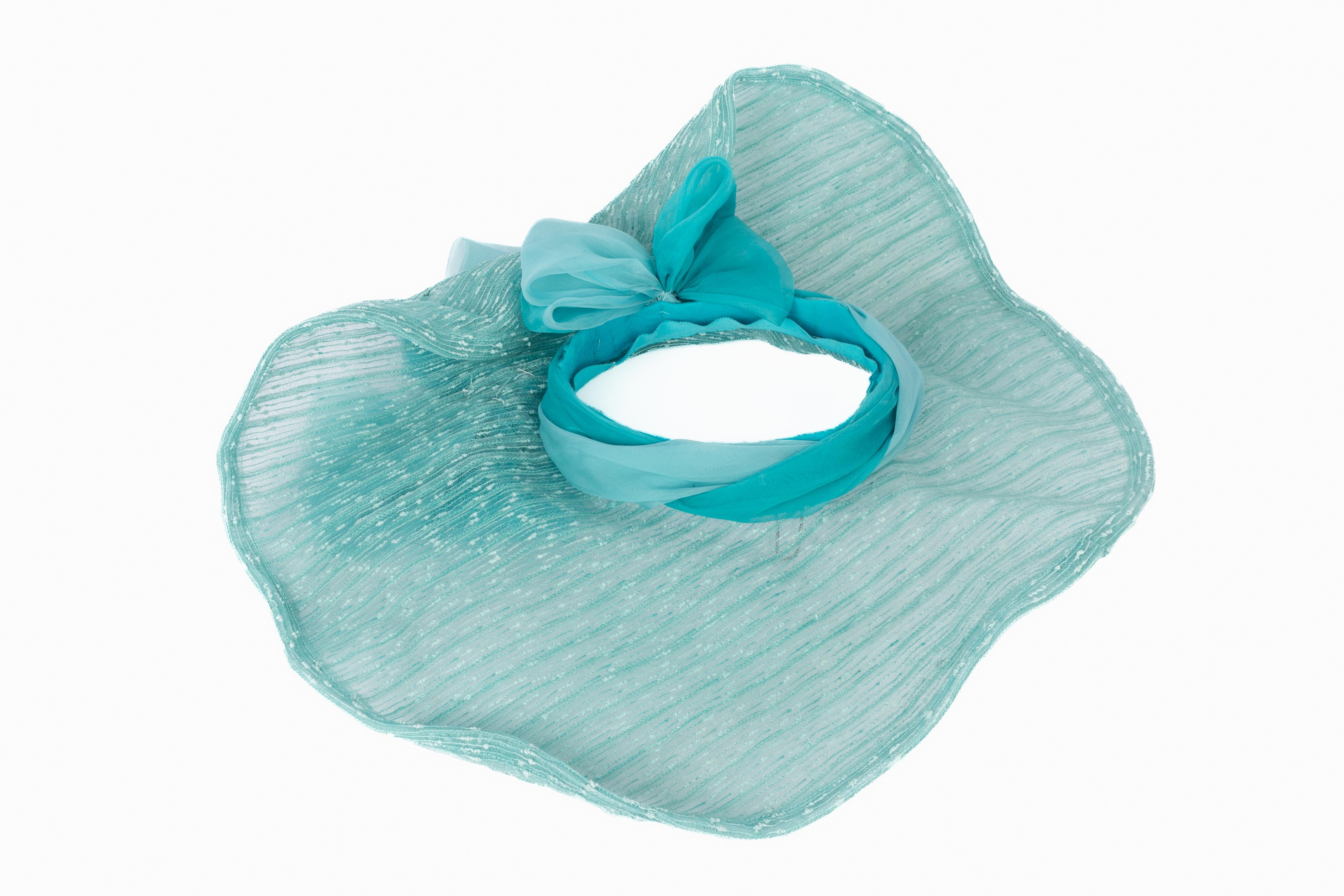 Cappello blu Tête à Tête in vendita 1