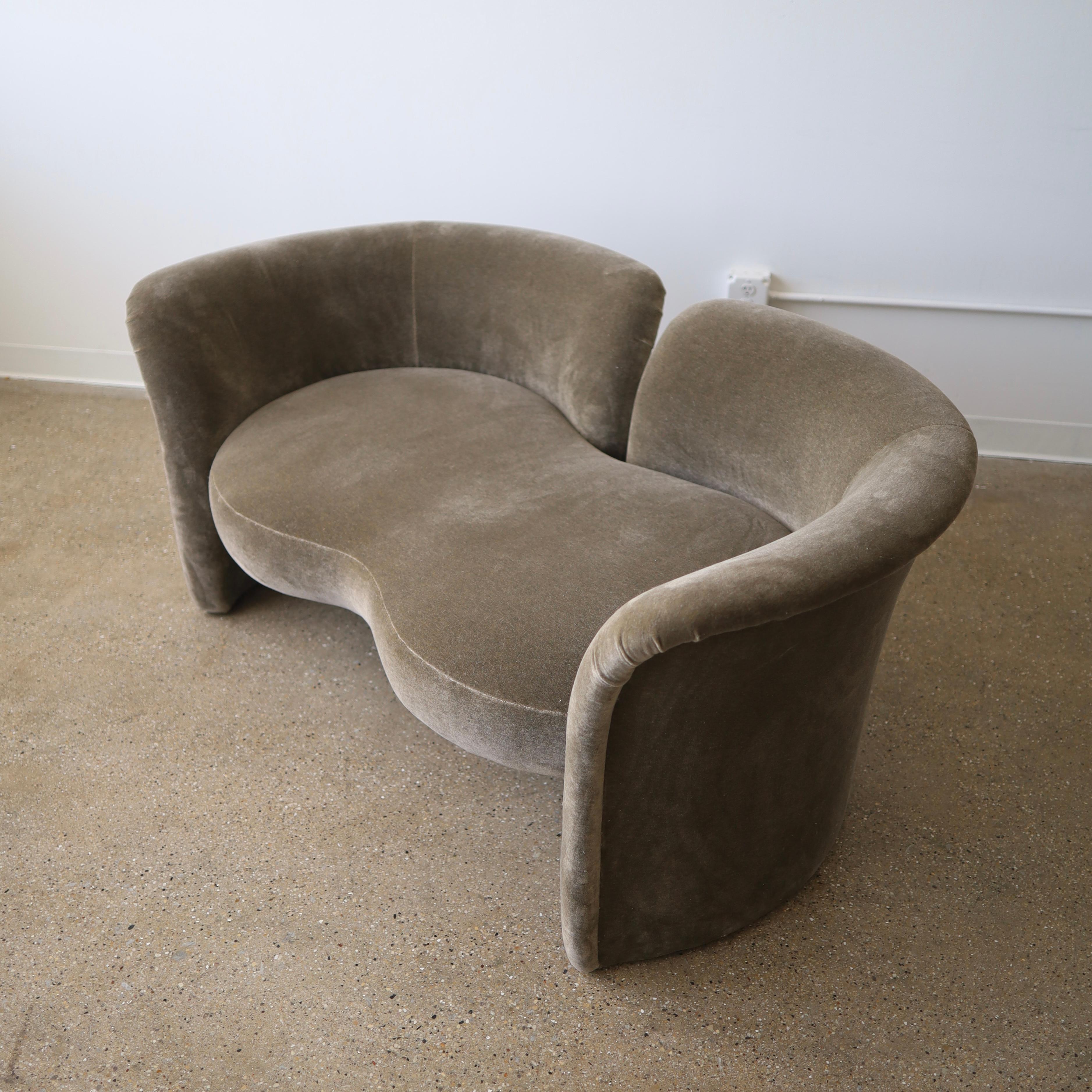 Tête-à-tête by Ransom Culler for Thayer Coggin In Good Condition For Sale In Chicago, IL