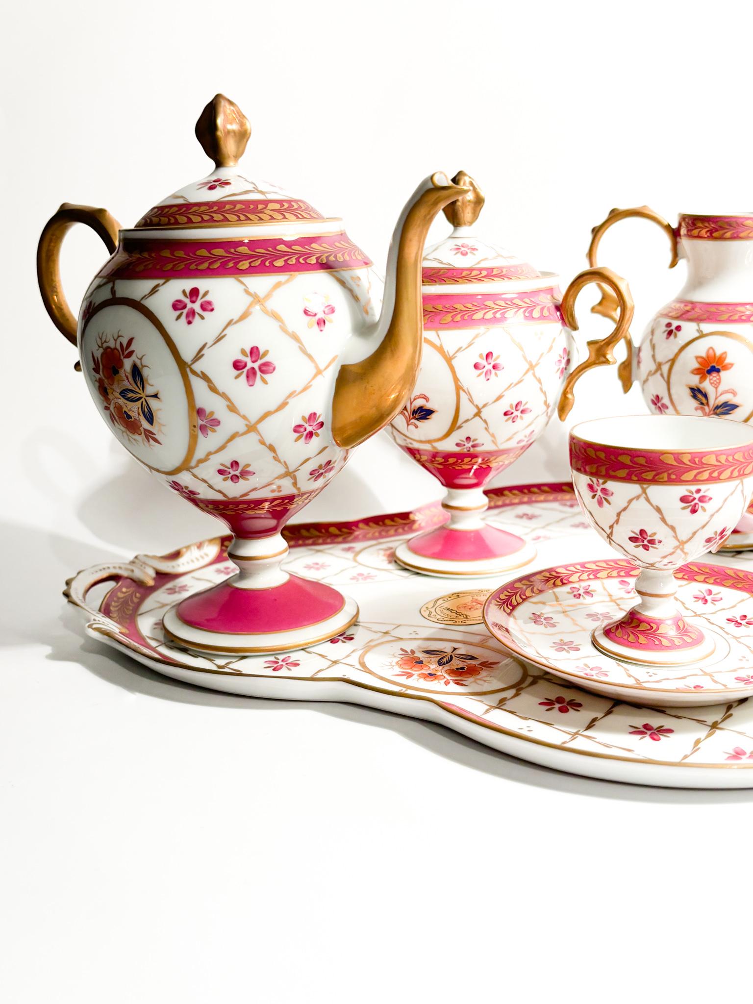 Coffee set for two in Limoges porcelain made in the 1950s

Tray - Ø 40 cm Ø 27.5 cm

The Limoges porcelain dates back to the 1660s-70s, when in a French town near Limoges a kaolin deposit, material necessary for the production of hard-paste