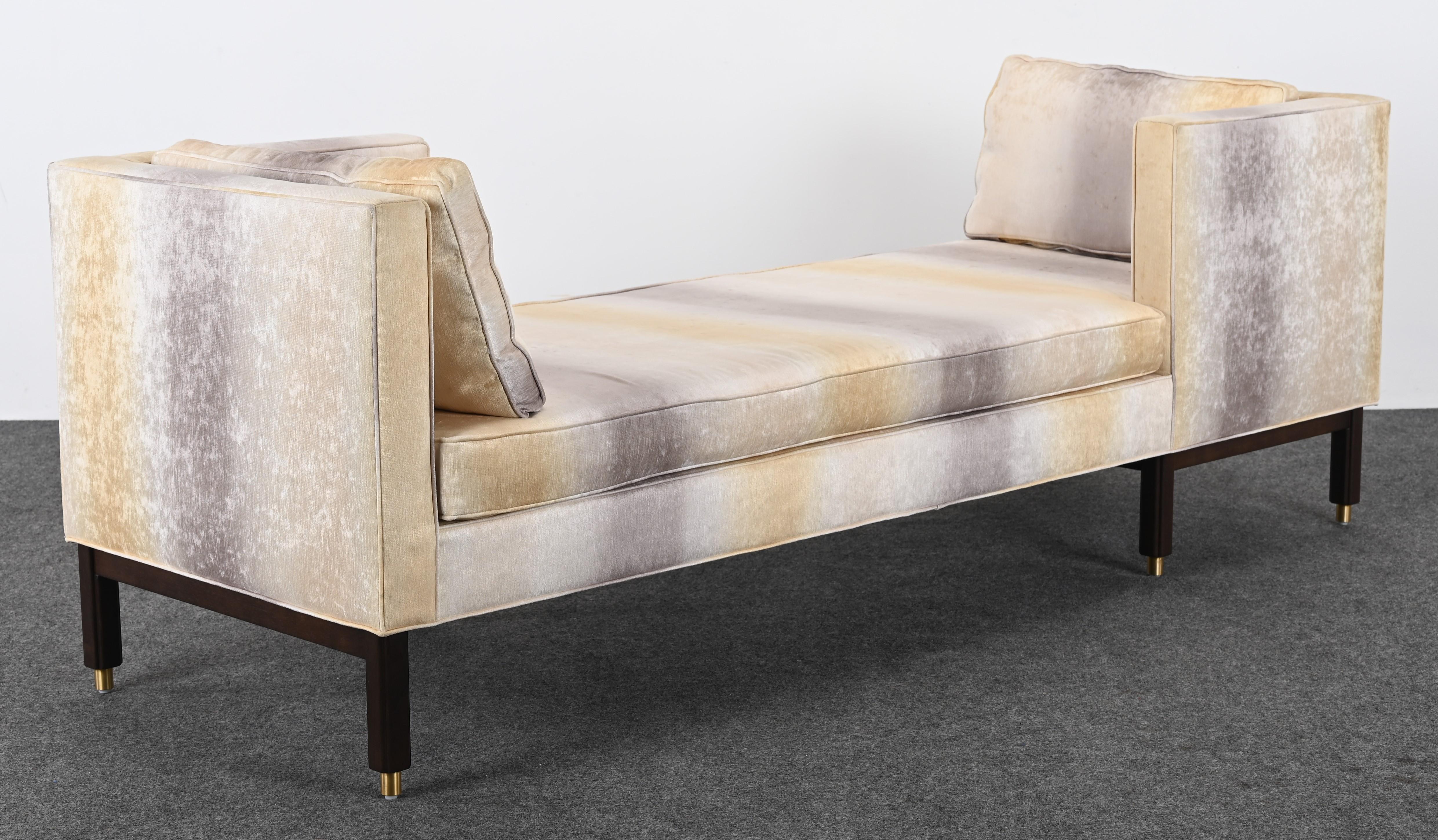 Tete-a-Tete Sofa by Dunbar, 20th Century 8