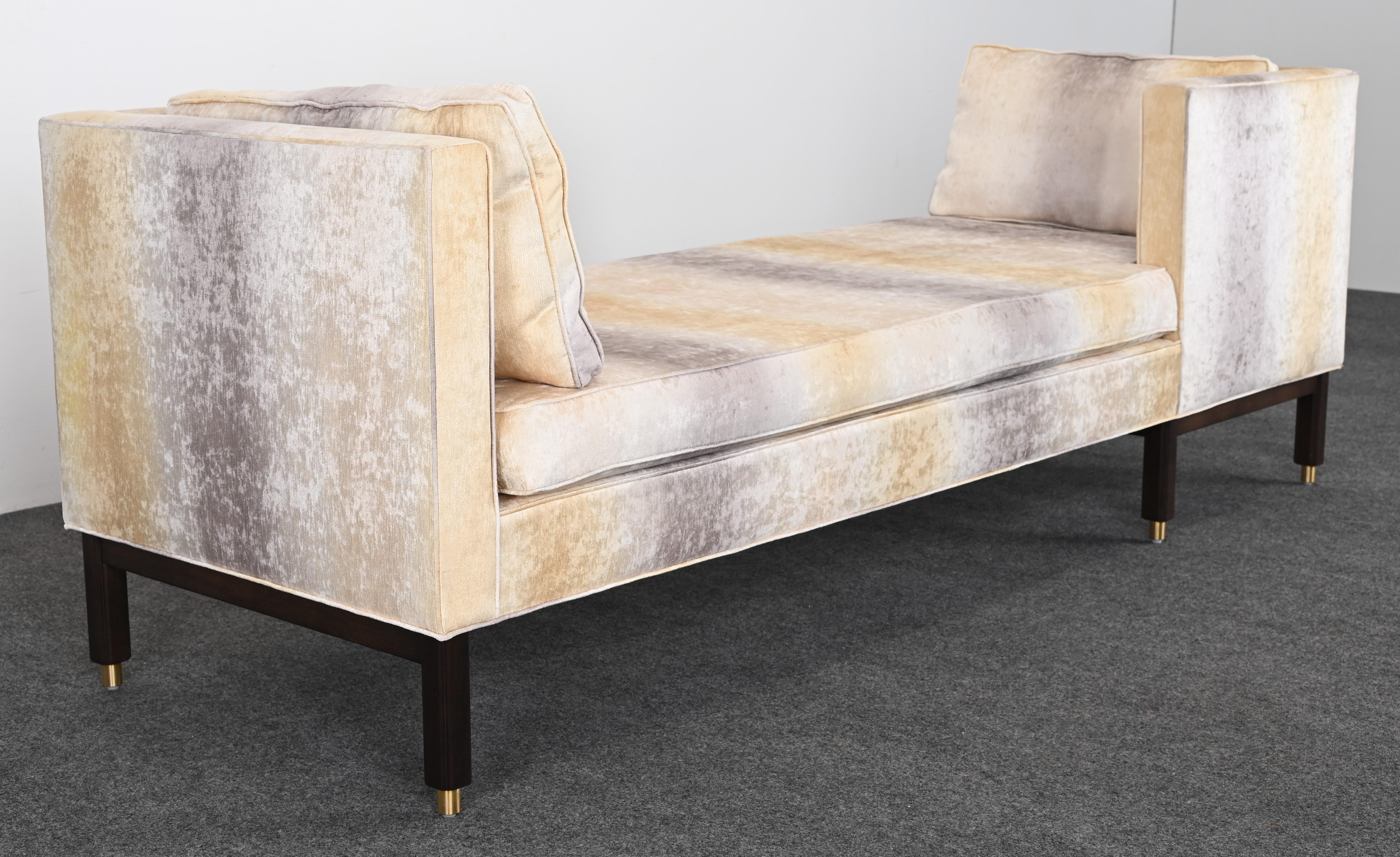 Tete-a-Tete Sofa by Dunbar, 20th Century 2