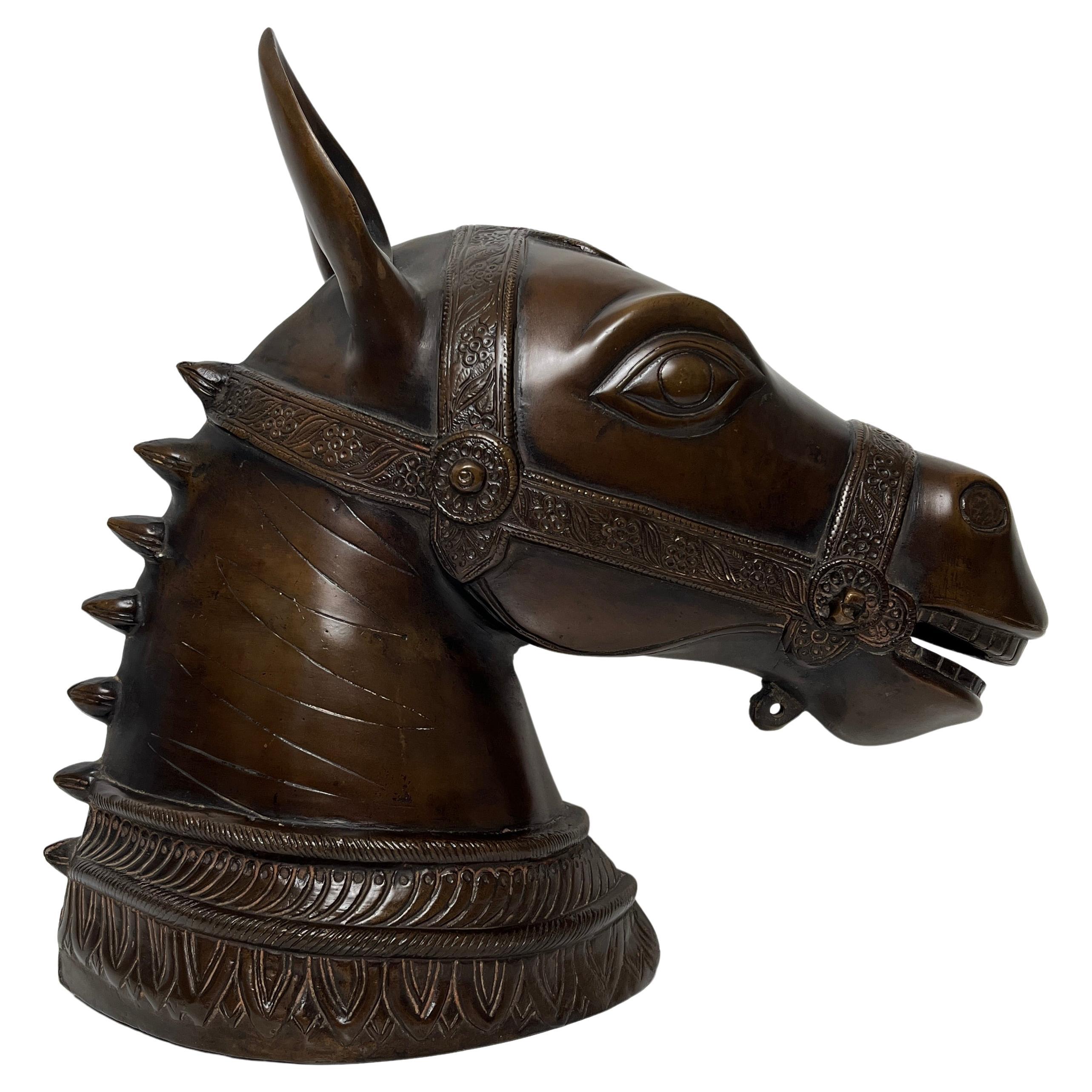 Tete de cheval en bronze, Inde, debut XXe  For Sale