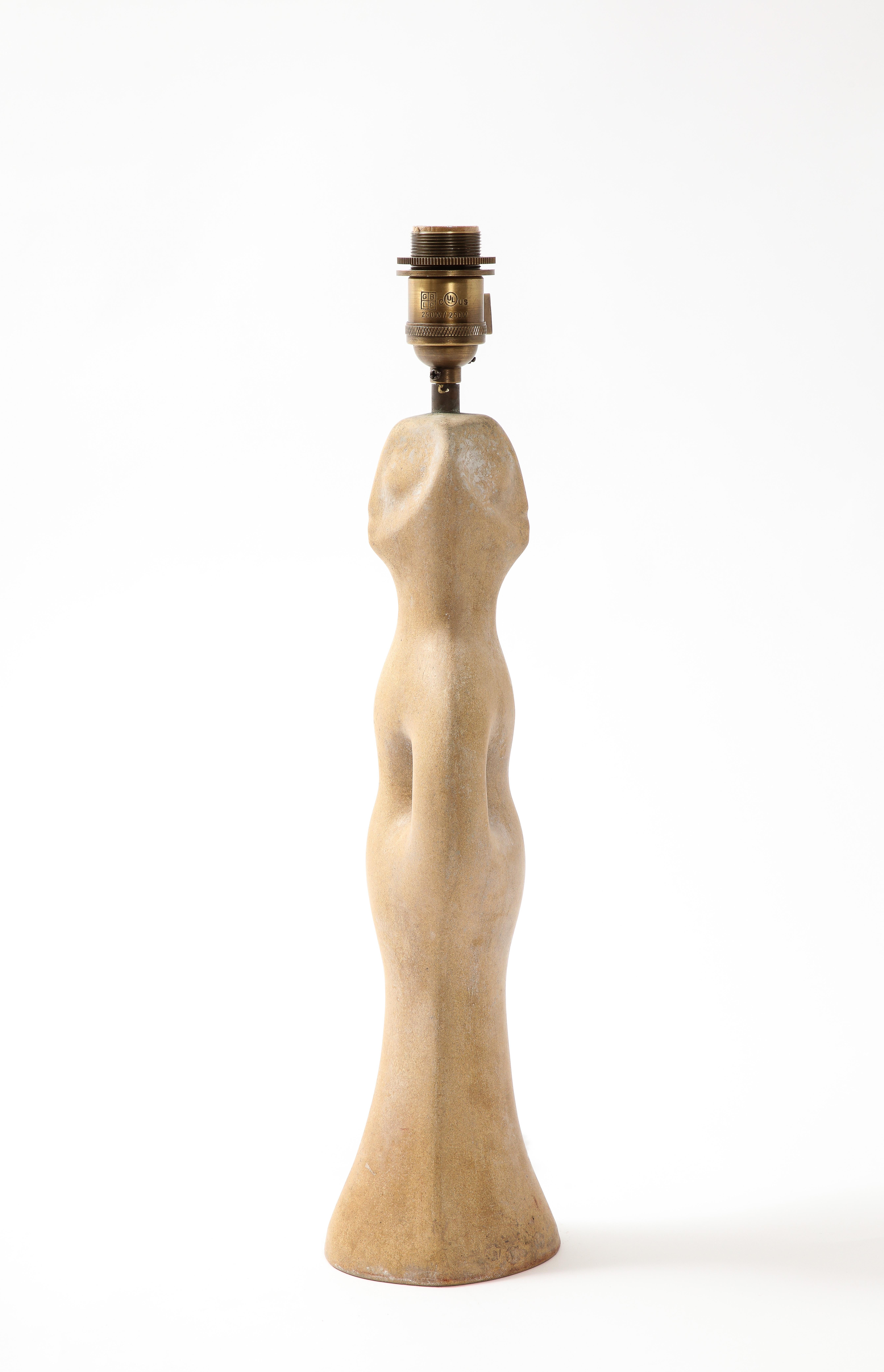 Lampada da tavolo in ceramica figurativa 