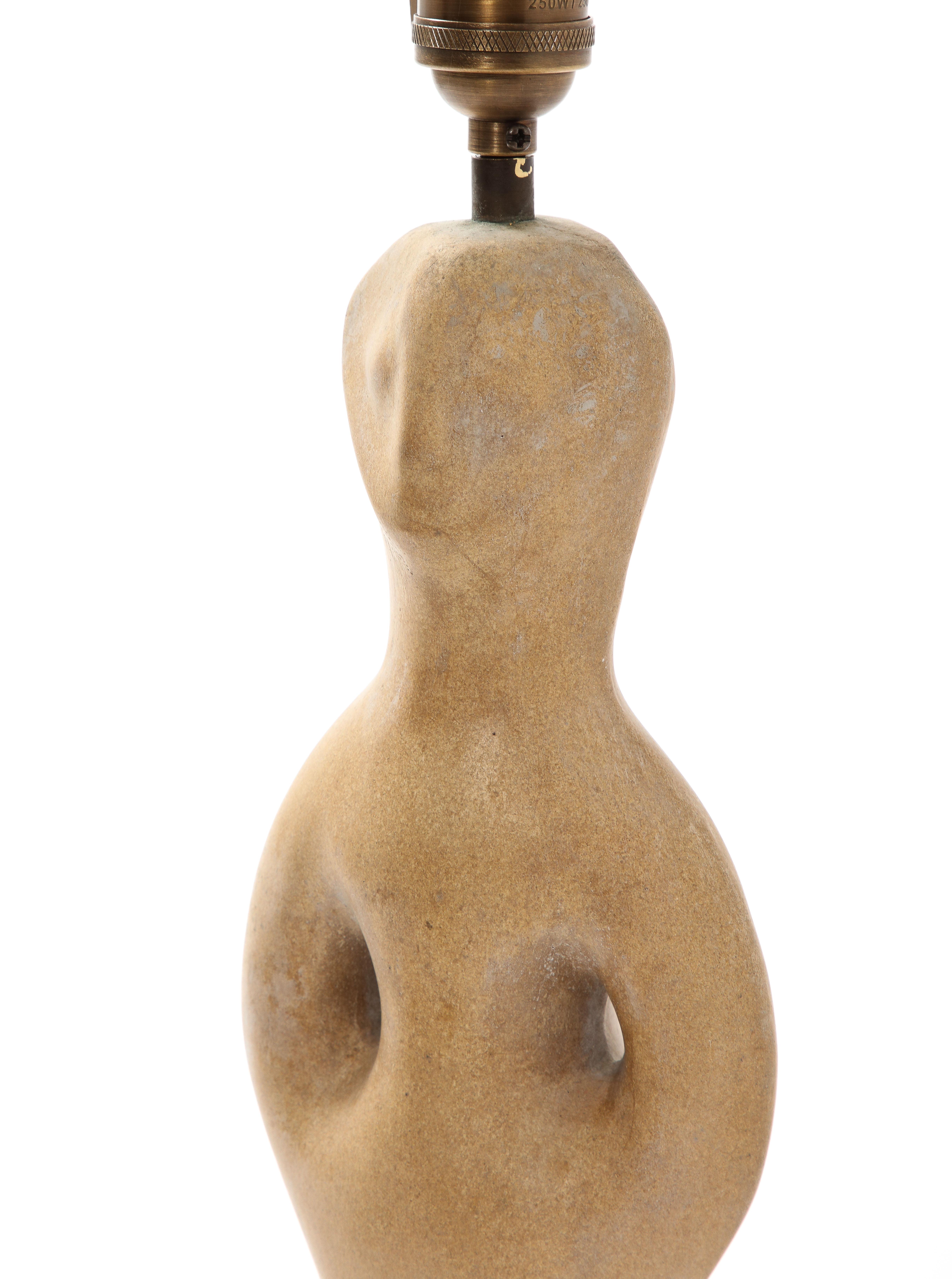 Lampada da tavolo in ceramica figurativa 